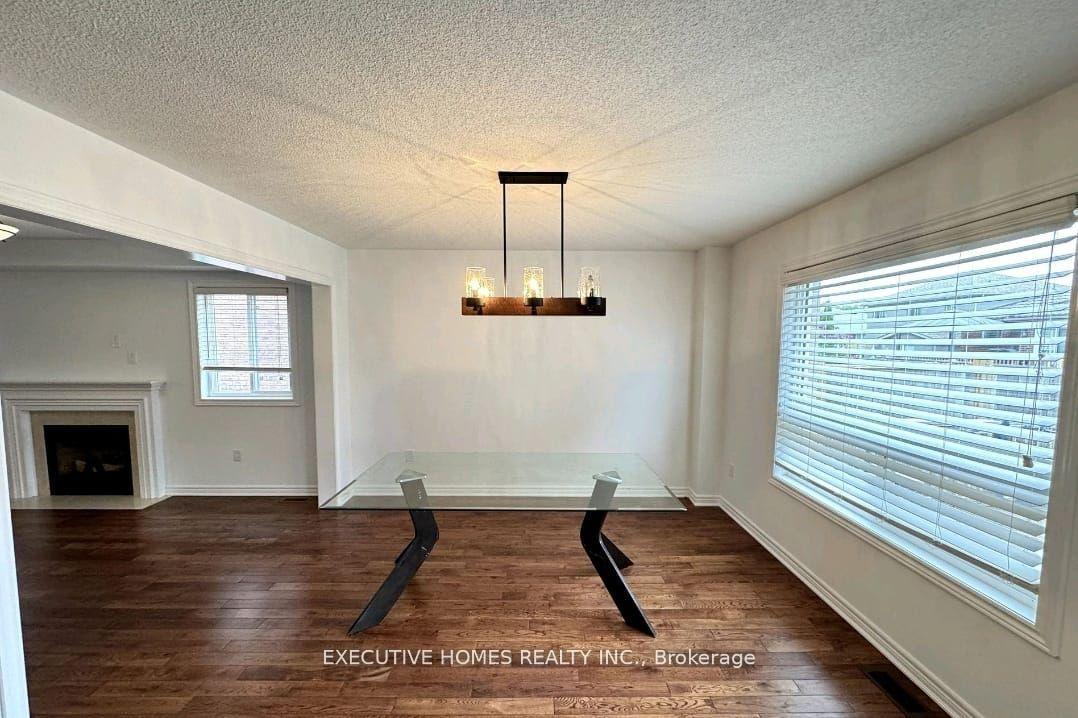 Photo 3 of 179 Cunningham Drive, Barrie, Ardagh — HOMEH