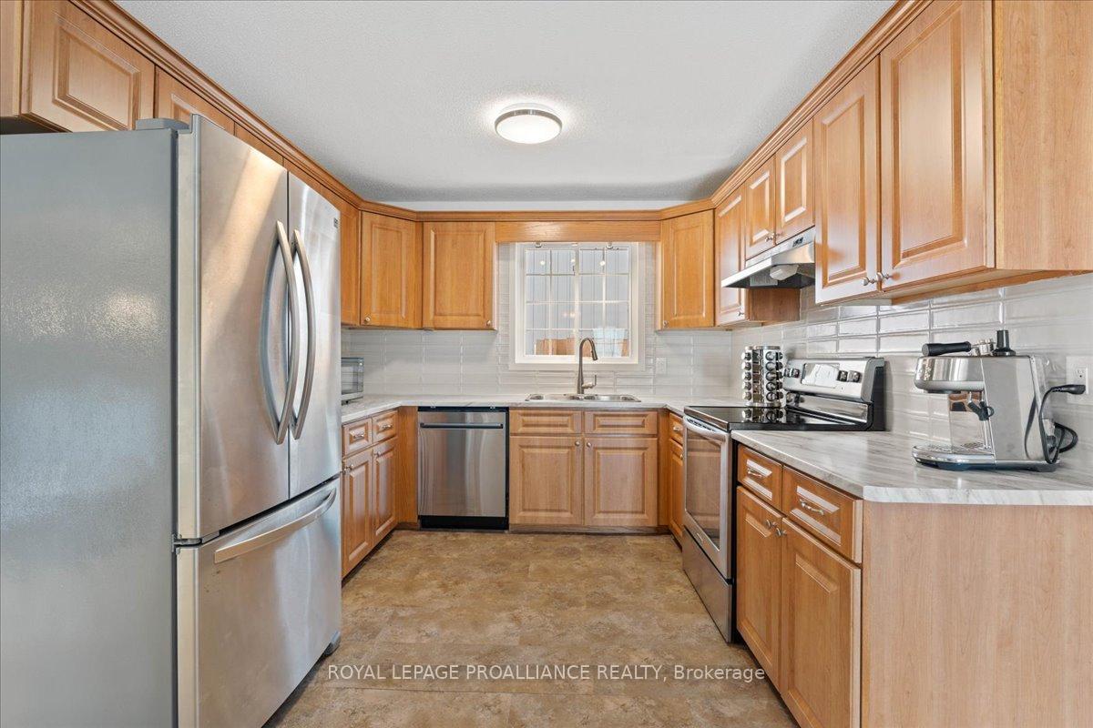 Photo 16 of 19 Fleming Road, Quinte West, Trenton Ward — HOMEH