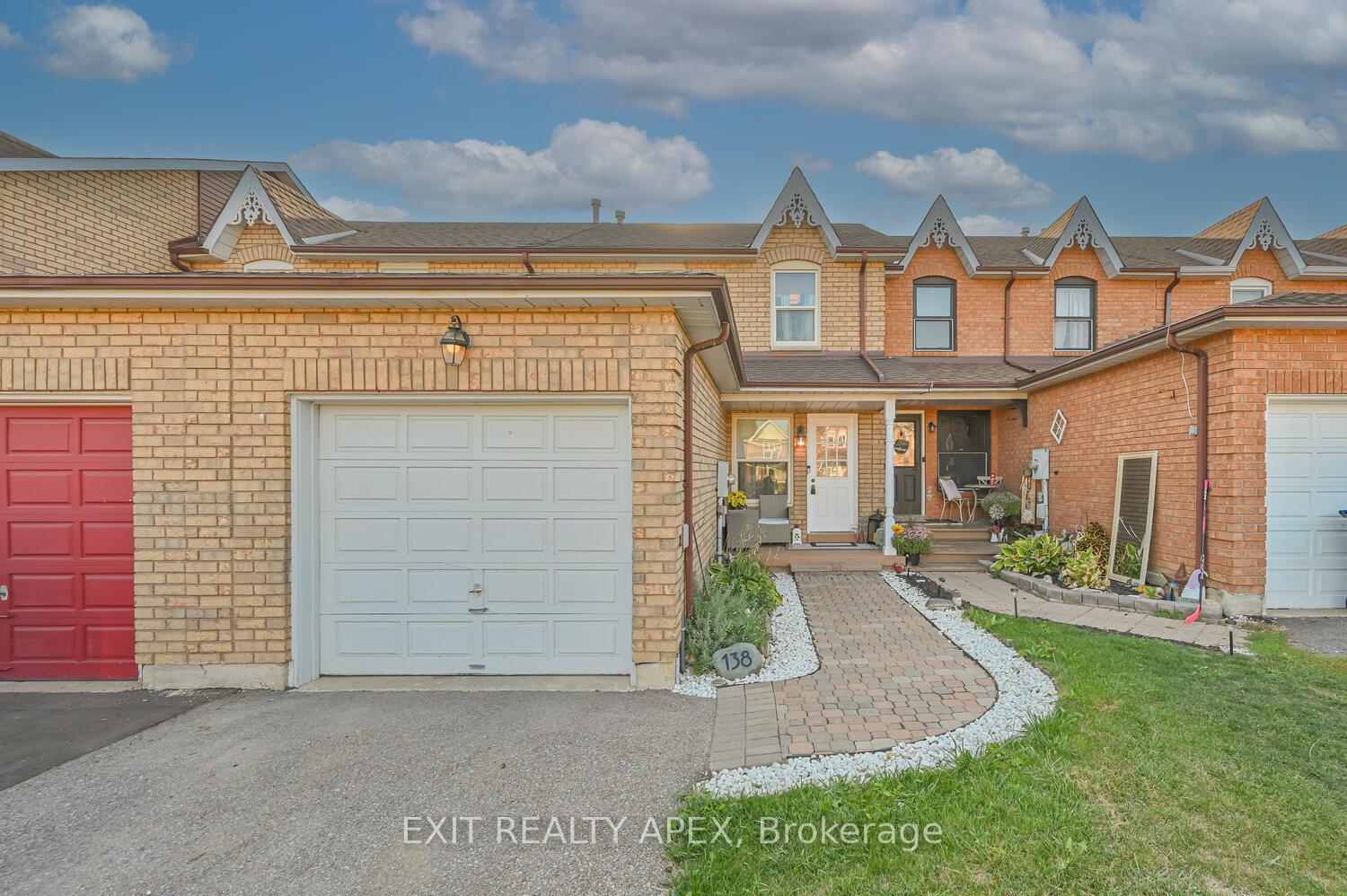Photo 1 of 138 Heydon Avenue E, New Tecumseth, Alliston — HOMEH