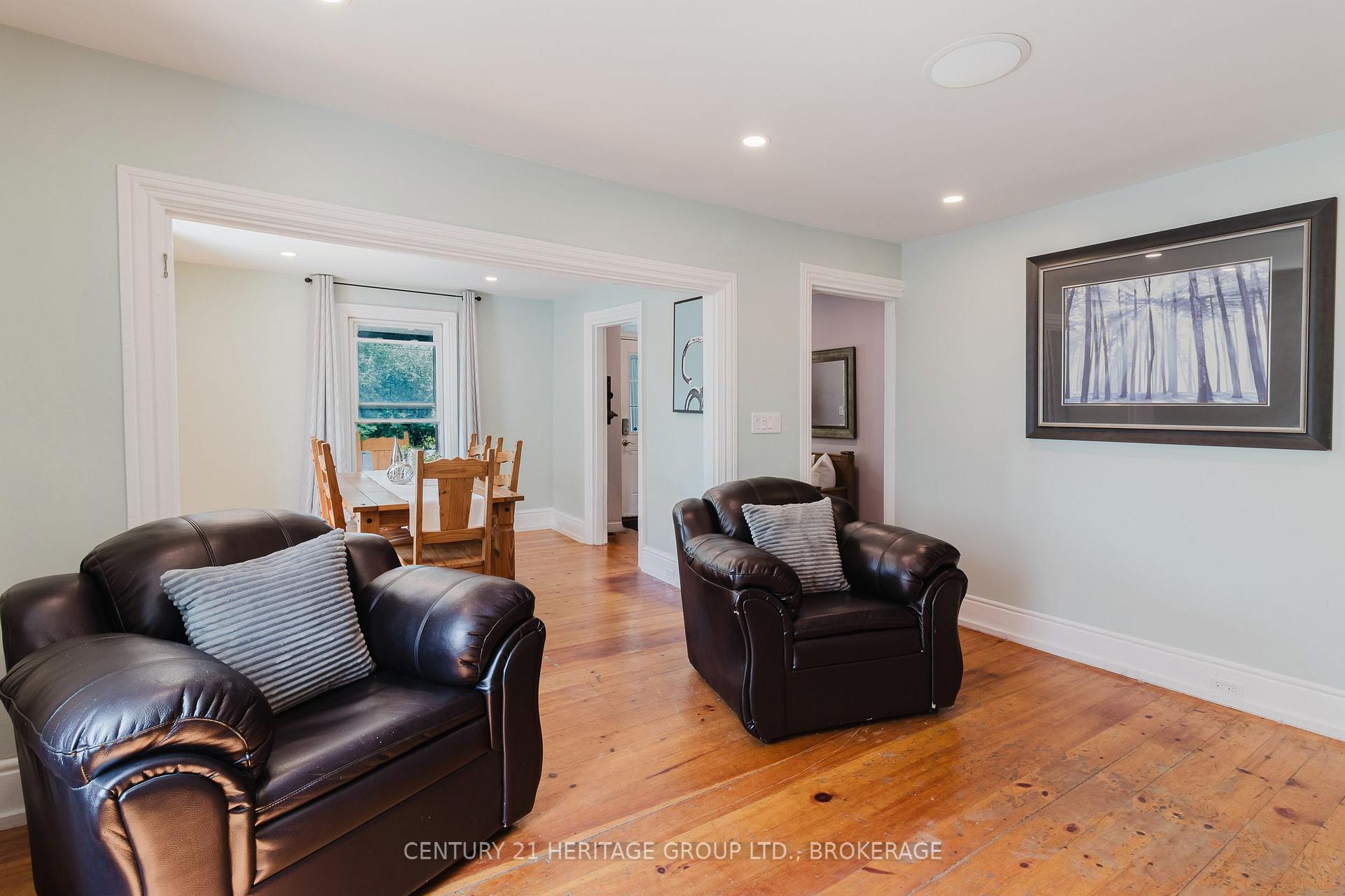 Photo 15 of 697 Montreal Street, Kingston, East of Sir John A. Blvd — HOMEH