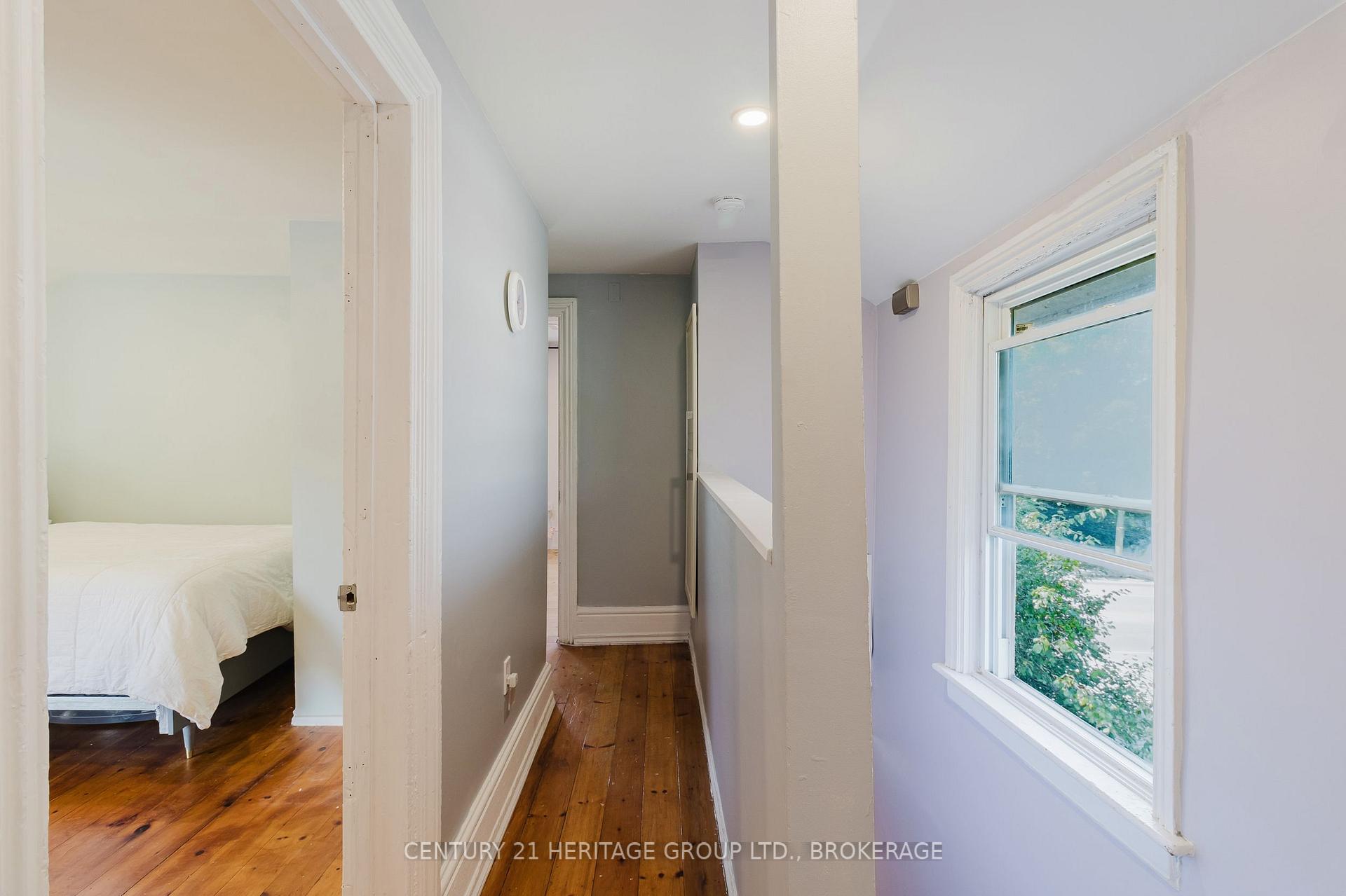 Photo 26 of 697 Montreal Street, Kingston, East of Sir John A. Blvd — HOMEH