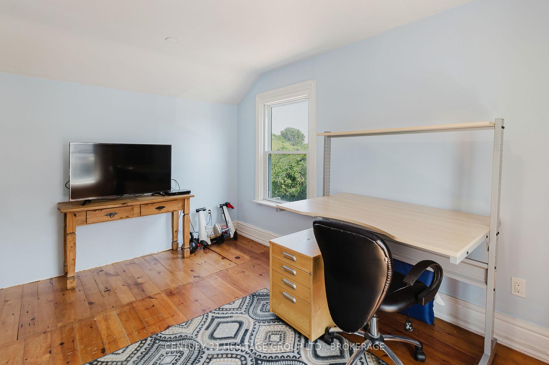 Photo 30 of 697 Montreal Street, Kingston, East of Sir John A. Blvd — HOMEH