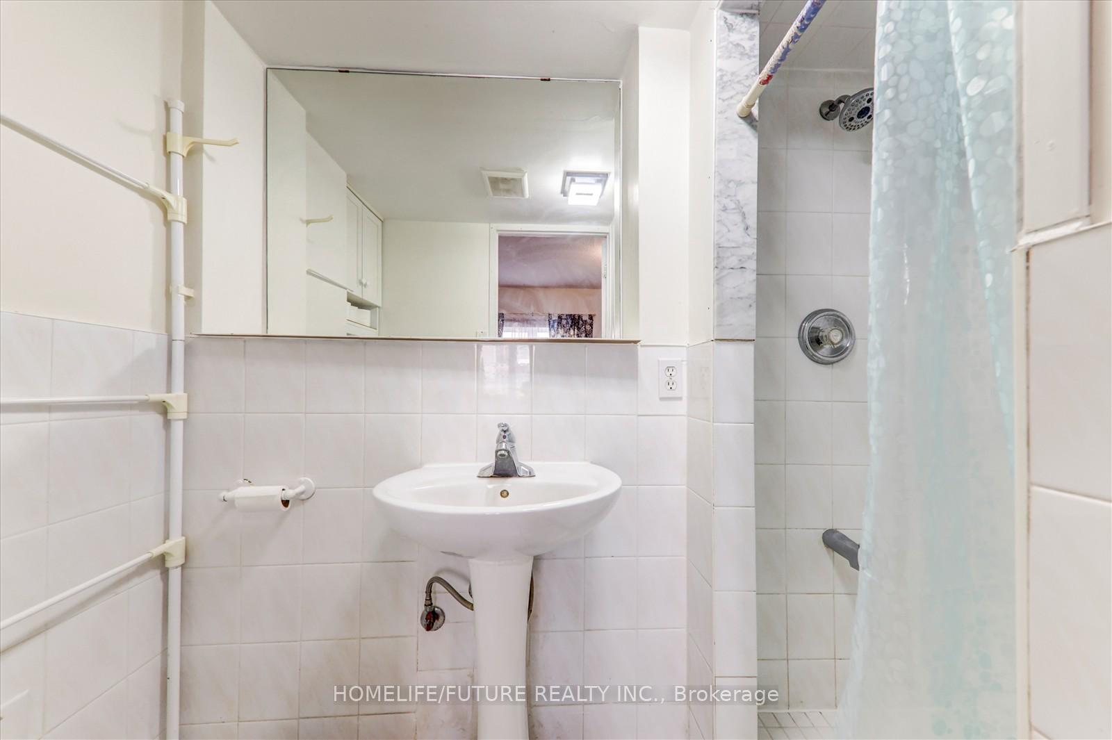 Photo 7 of 6 Guillet Street, Toronto, O'Connor-Parkview — HOMEH