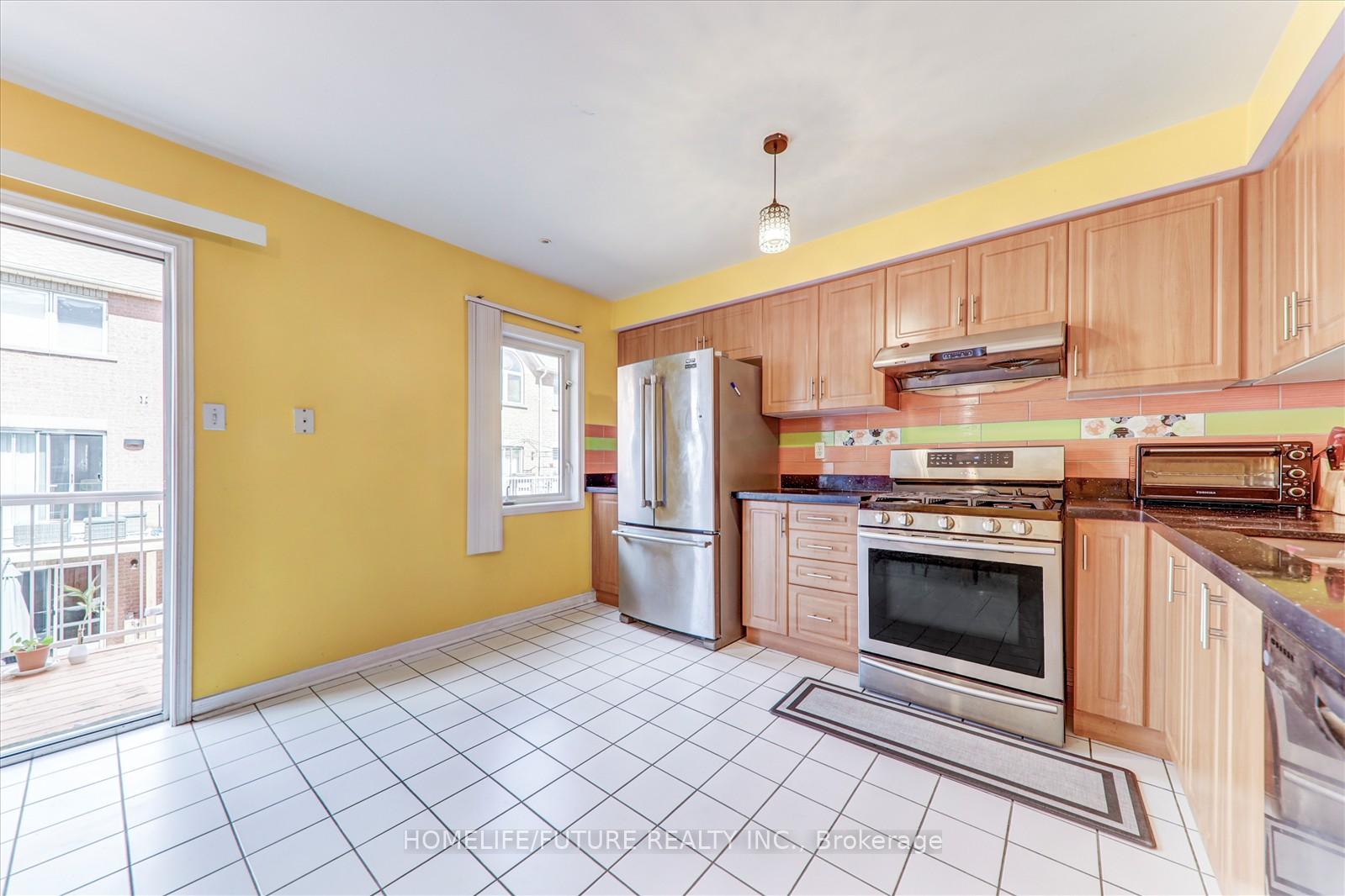 Photo 11 of 6 Guillet Street, Toronto, O'Connor-Parkview — HOMEH