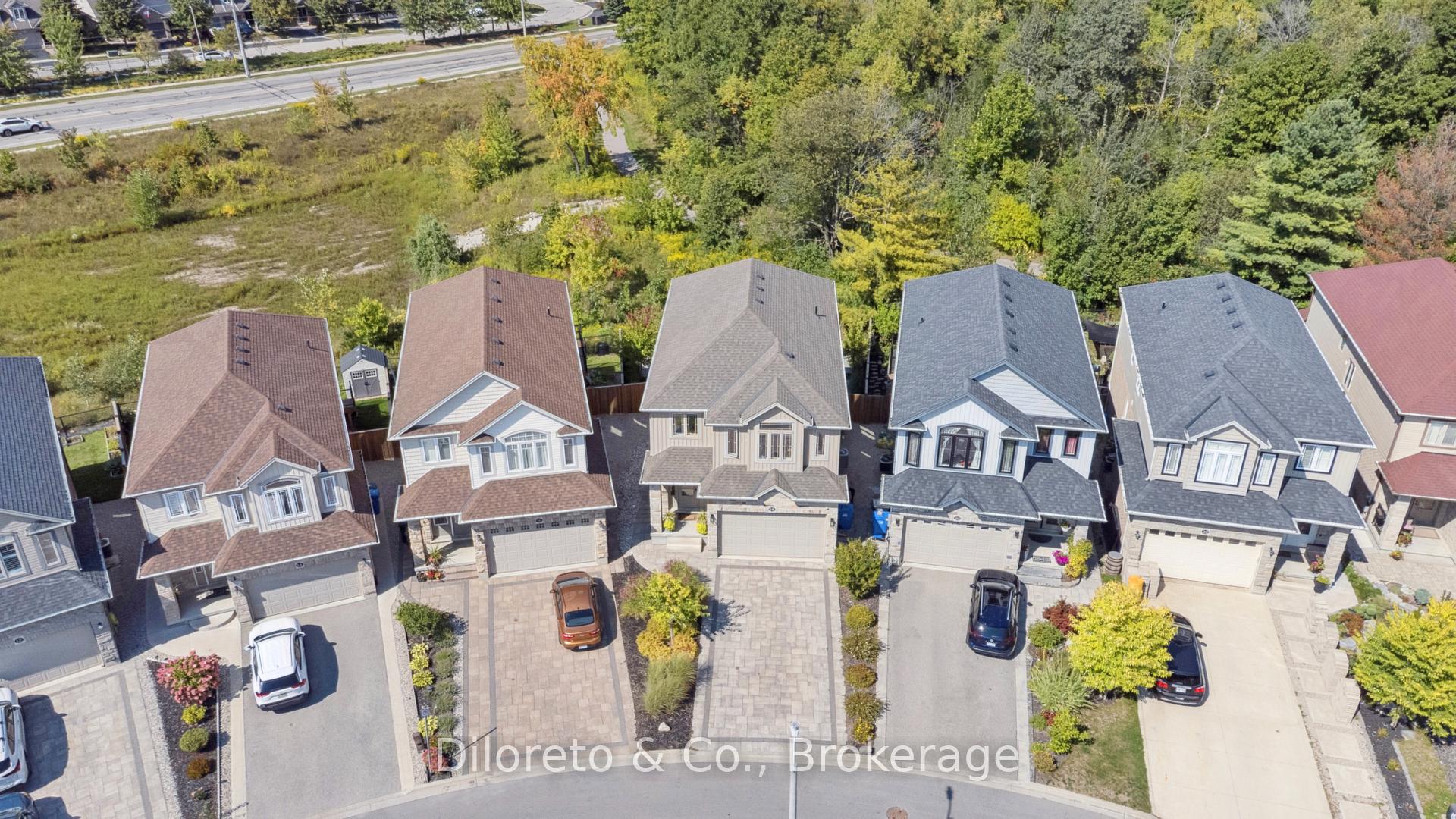 Photo 9 of 18 McIntyre Court, Guelph, Pineridge/Westminster Woods — HOMEH
