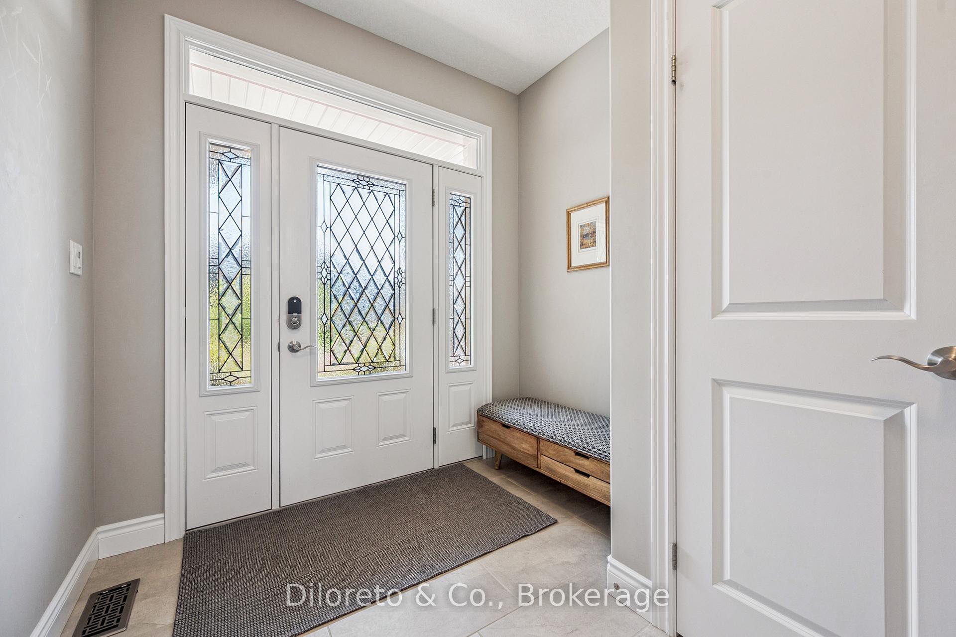 Photo 7 of 18 McIntyre Court, Guelph, Pineridge/Westminster Woods — HOMEH