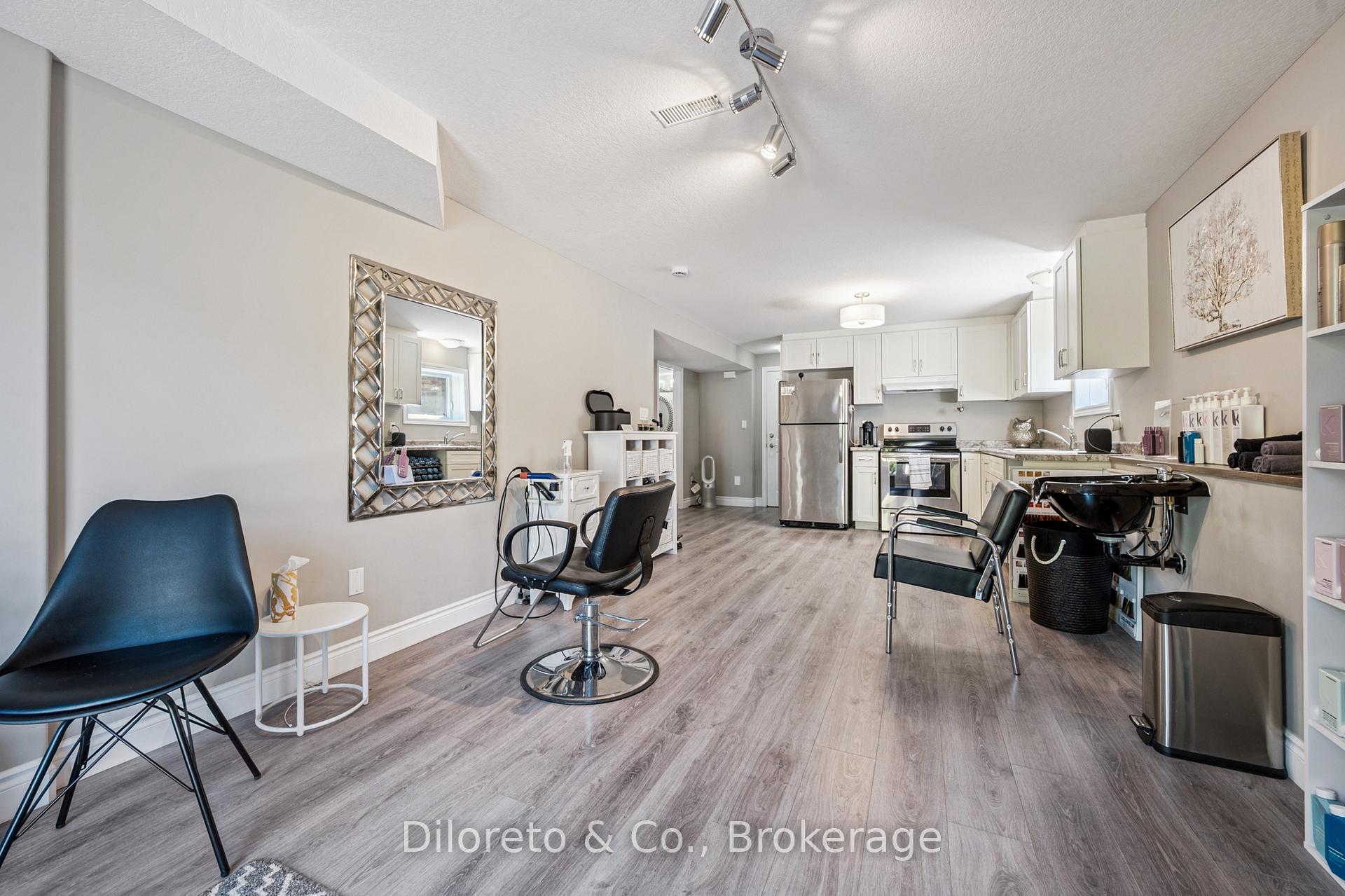 Photo 27 of 18 McIntyre Court, Guelph, Pineridge/Westminster Woods — HOMEH