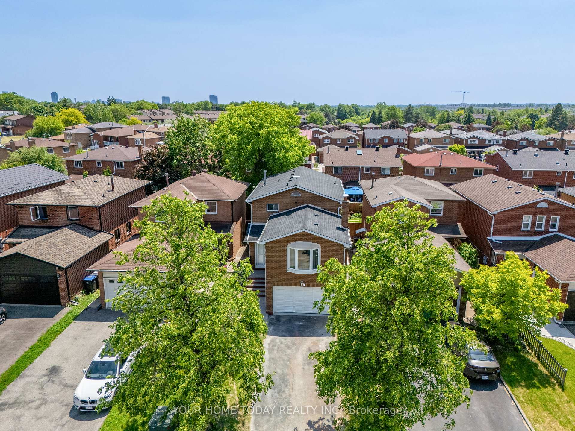 Photo 26 of 18 Alabaster Drive, Brampton, Brampton North — HOMEH