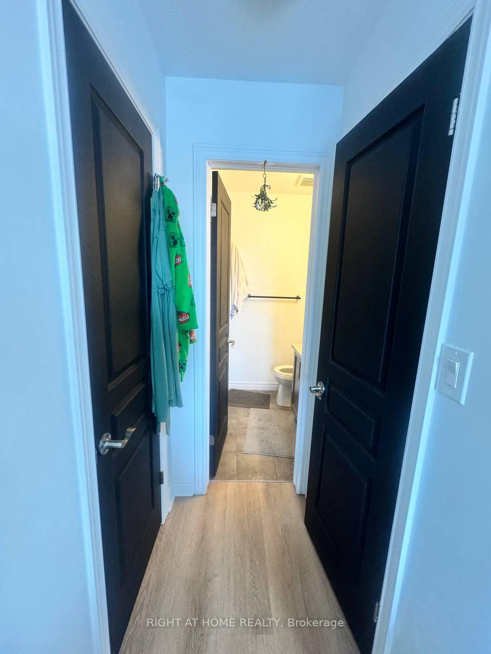 Photo 15 of 38 Bloom Crescent, Hamilton, Rural Glanbrook — HOMEH