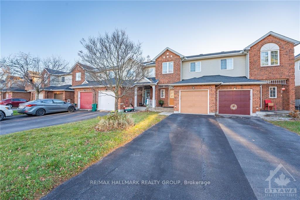 Photo 2 of 552 Wild Shore Crescent, Ottawa, Riverside South/Gloucester Glen — HOMEH