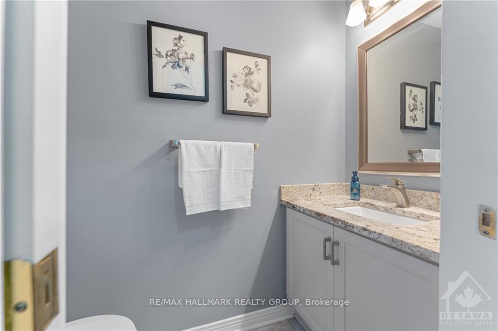 Photo 6 of 552 Wild Shore Crescent, Ottawa, Riverside South/Gloucester Glen — HOMEH
