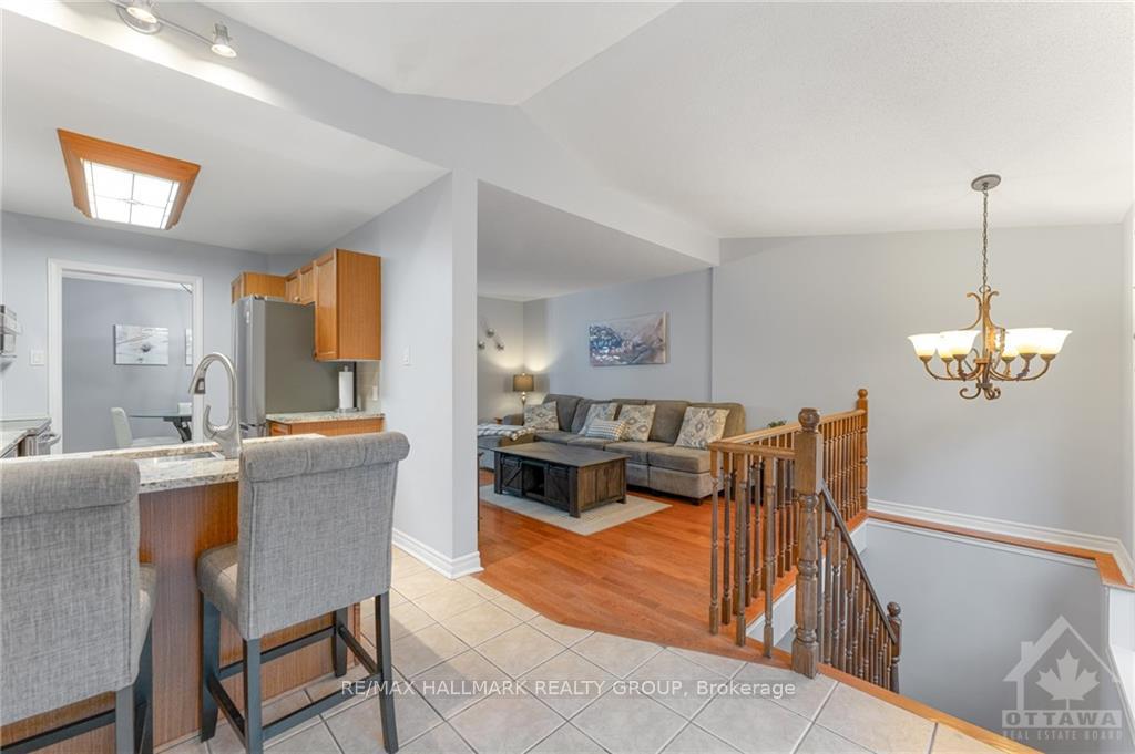 Photo 11 of 552 Wild Shore Crescent, Ottawa, Riverside South/Gloucester Glen — HOMEH