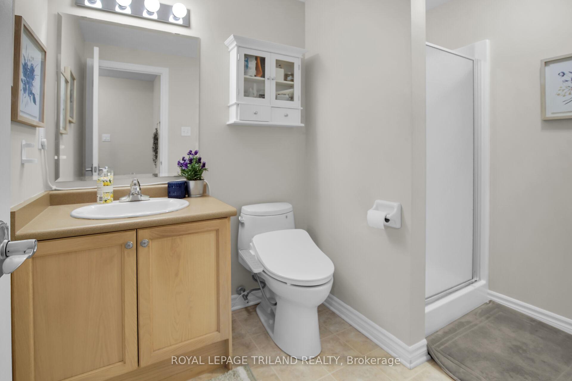 Photo 27 of 852 Silversmith Street, London, North M — HOMEH