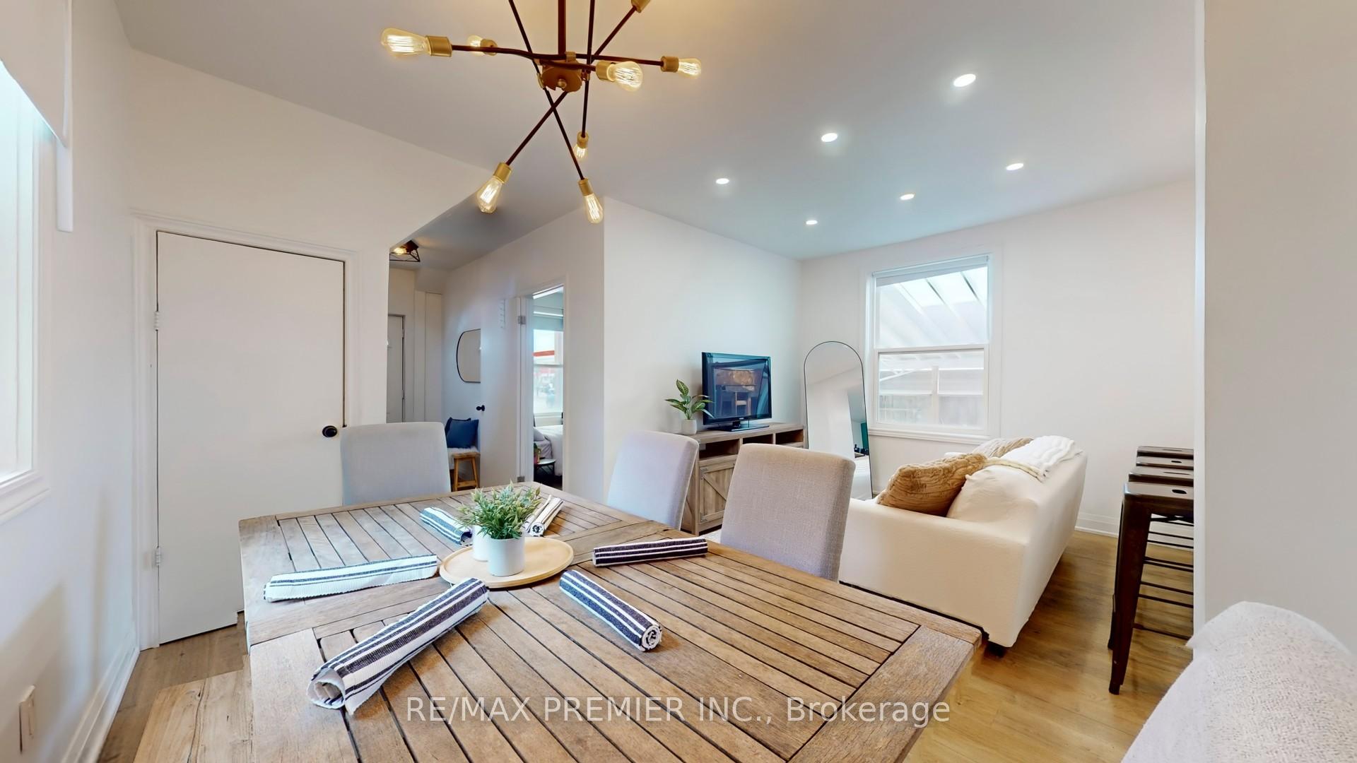 Photo 8 of 1 Burness Drive, St. Catharines, Secord Woods — HOMEH