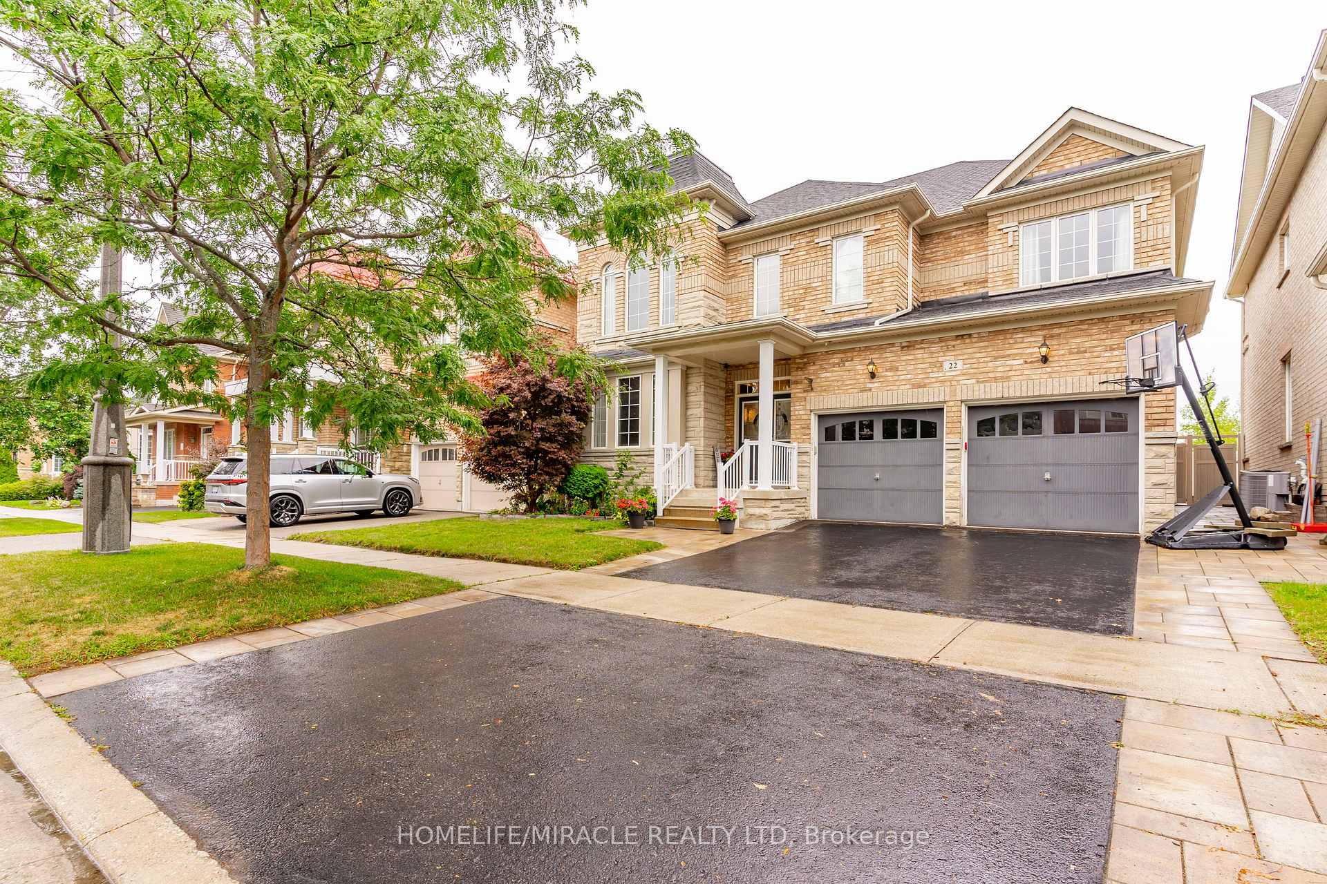 Photo 1 of 22 Malborough Road, Markham, Box Grove — HOMEH