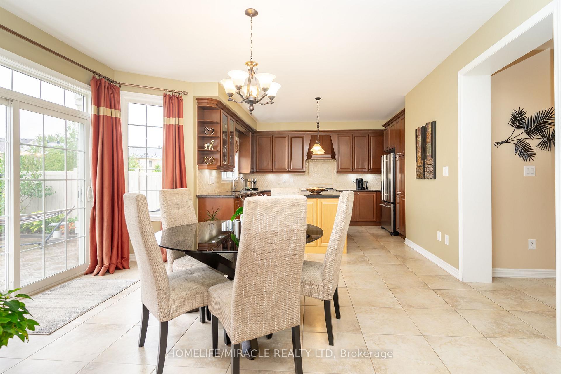 Photo 42 of 22 Malborough Road, Markham, Box Grove — HOMEH