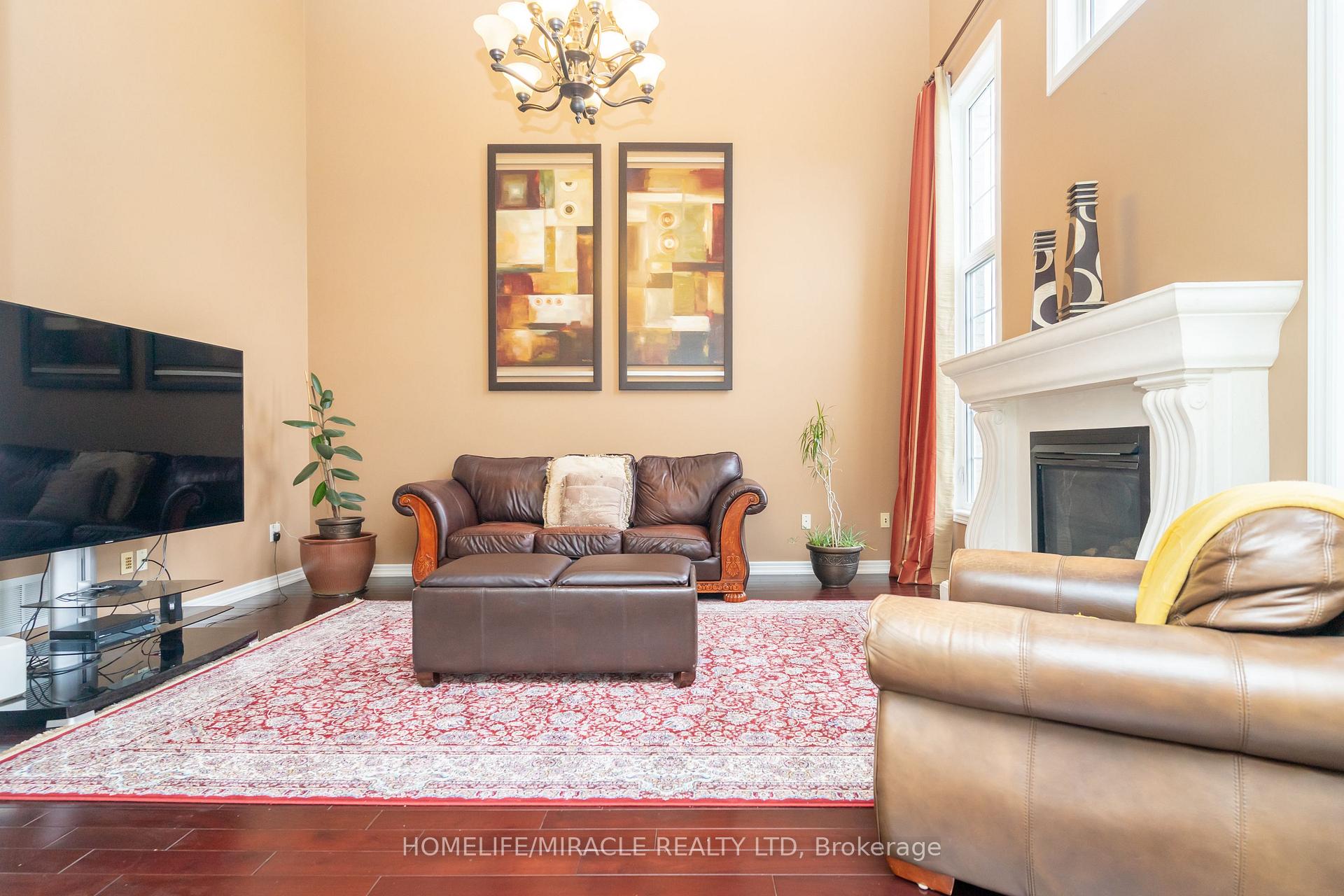 Photo 9 of 22 Malborough Road, Markham, Box Grove — HOMEH