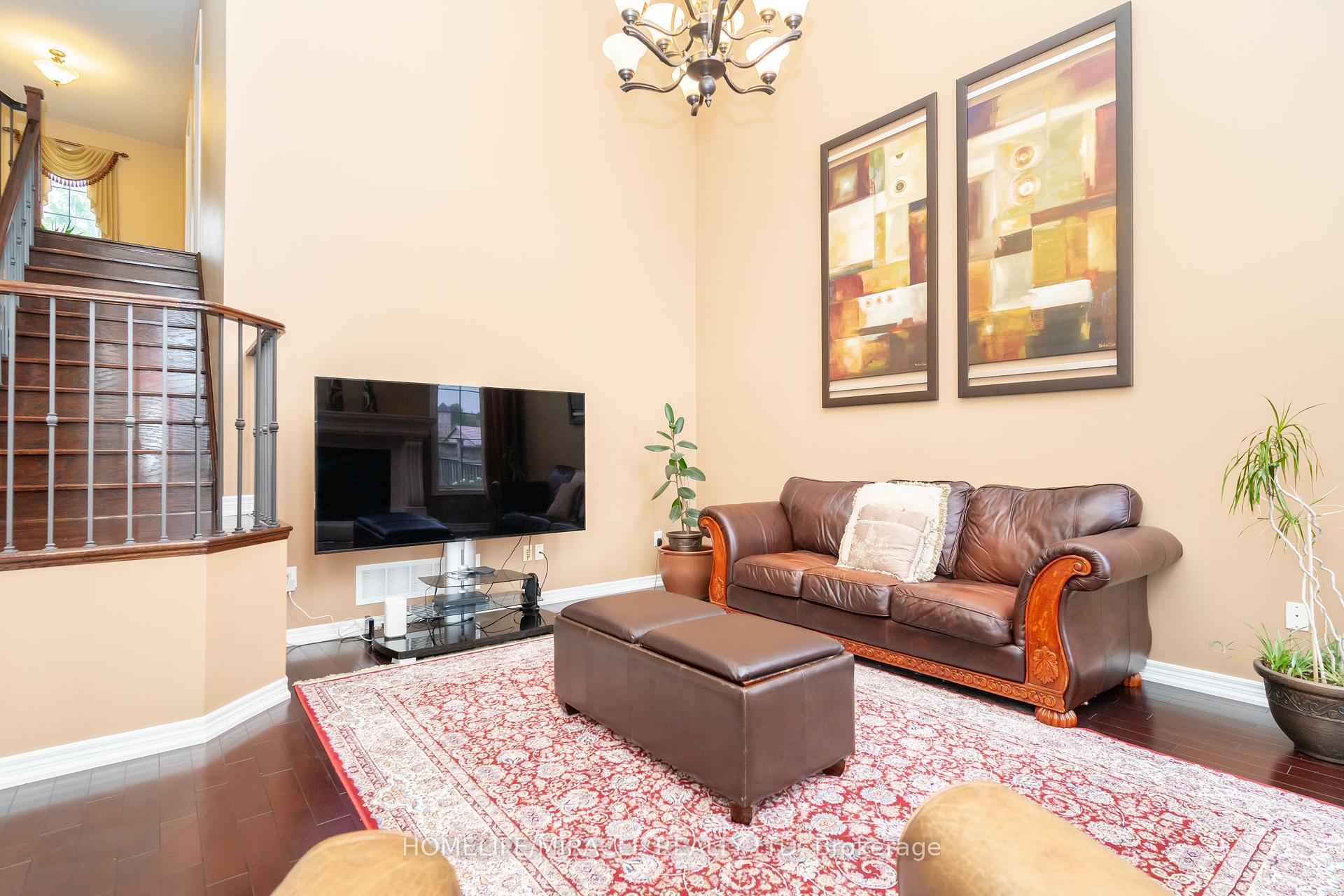 Photo 12 of 22 Malborough Road, Markham, Box Grove — HOMEH