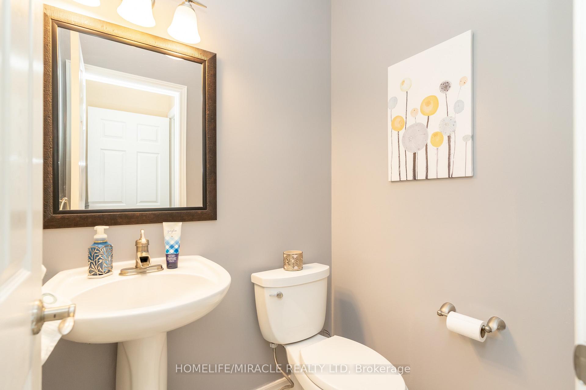 Photo 7 of 22 Malborough Road, Markham, Box Grove — HOMEH