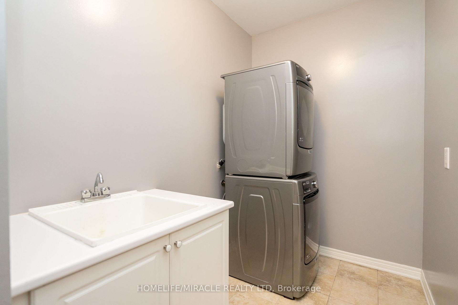 Photo 23 of 22 Malborough Road, Markham, Box Grove — HOMEH