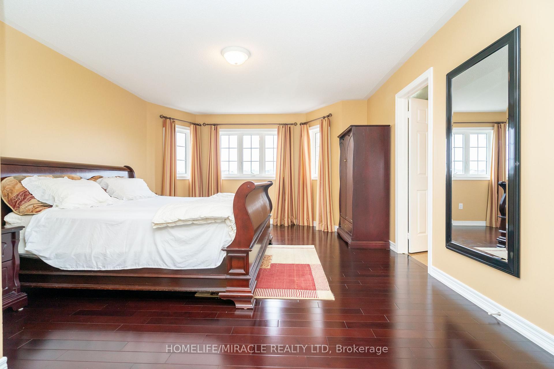 Photo 14 of 22 Malborough Road, Markham, Box Grove — HOMEH