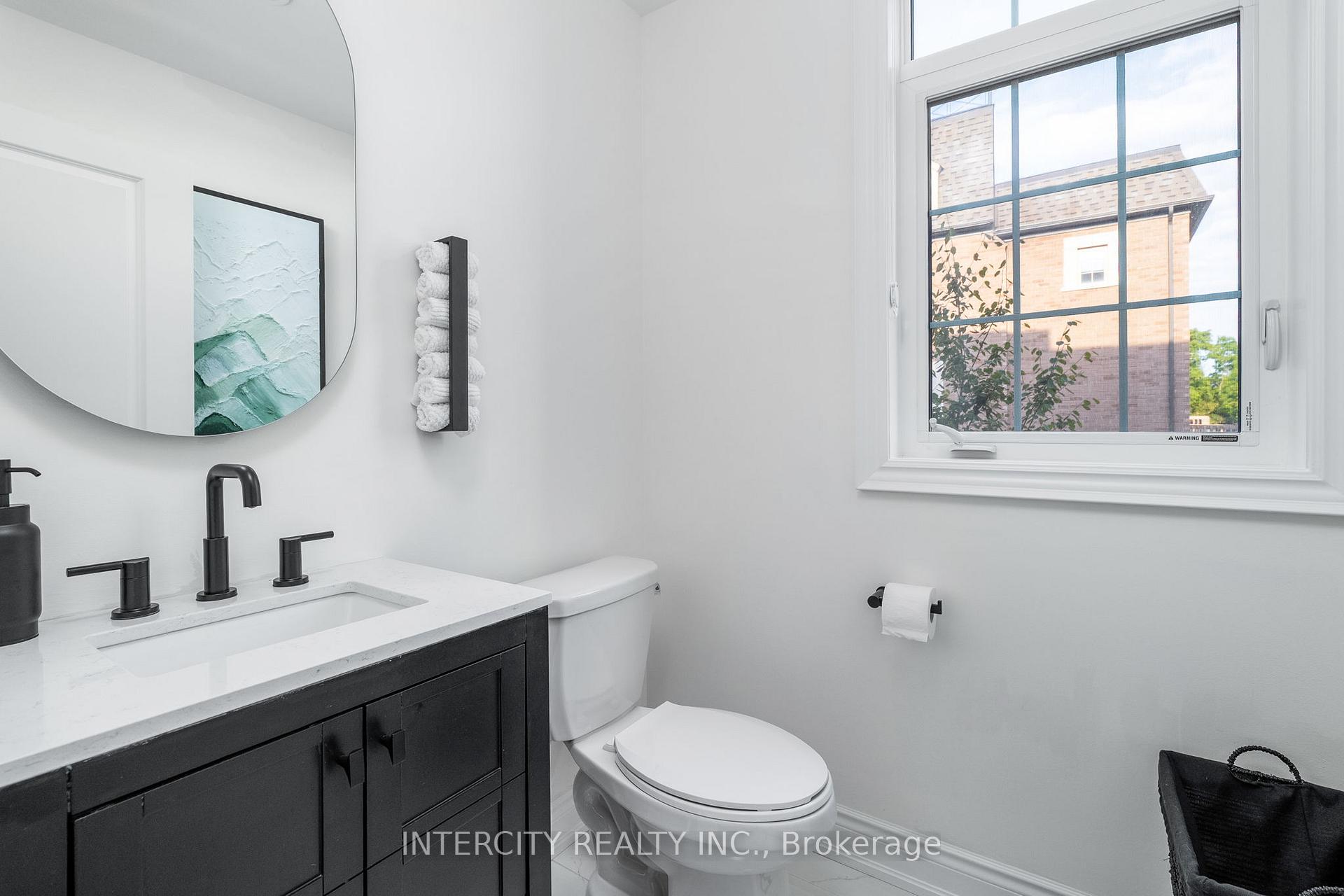 Photo 41 of 94 Glazebrook Drive, Vaughan, East Woodbridge — HOMEH