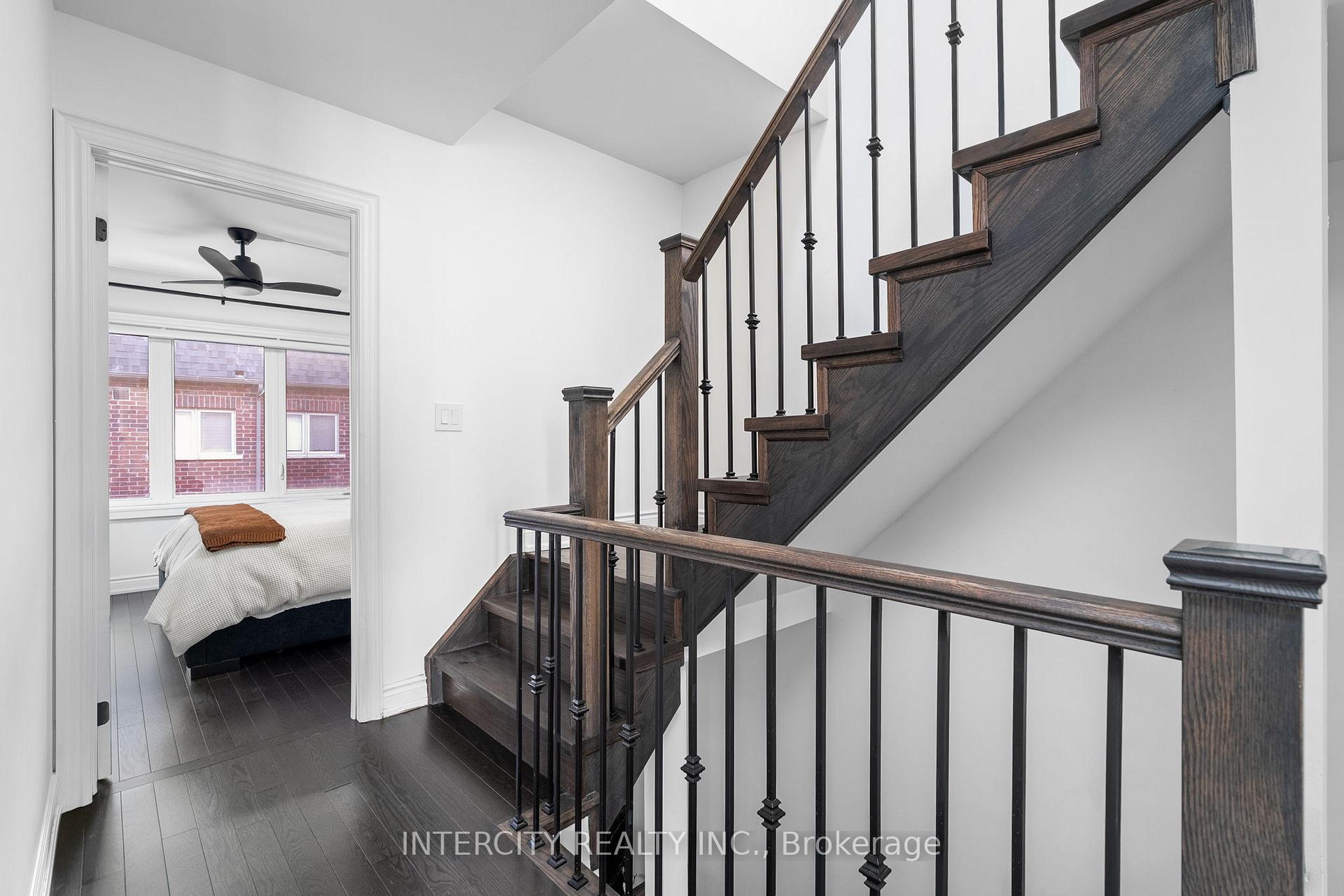Photo 43 of 94 Glazebrook Drive, Vaughan, East Woodbridge — HOMEH