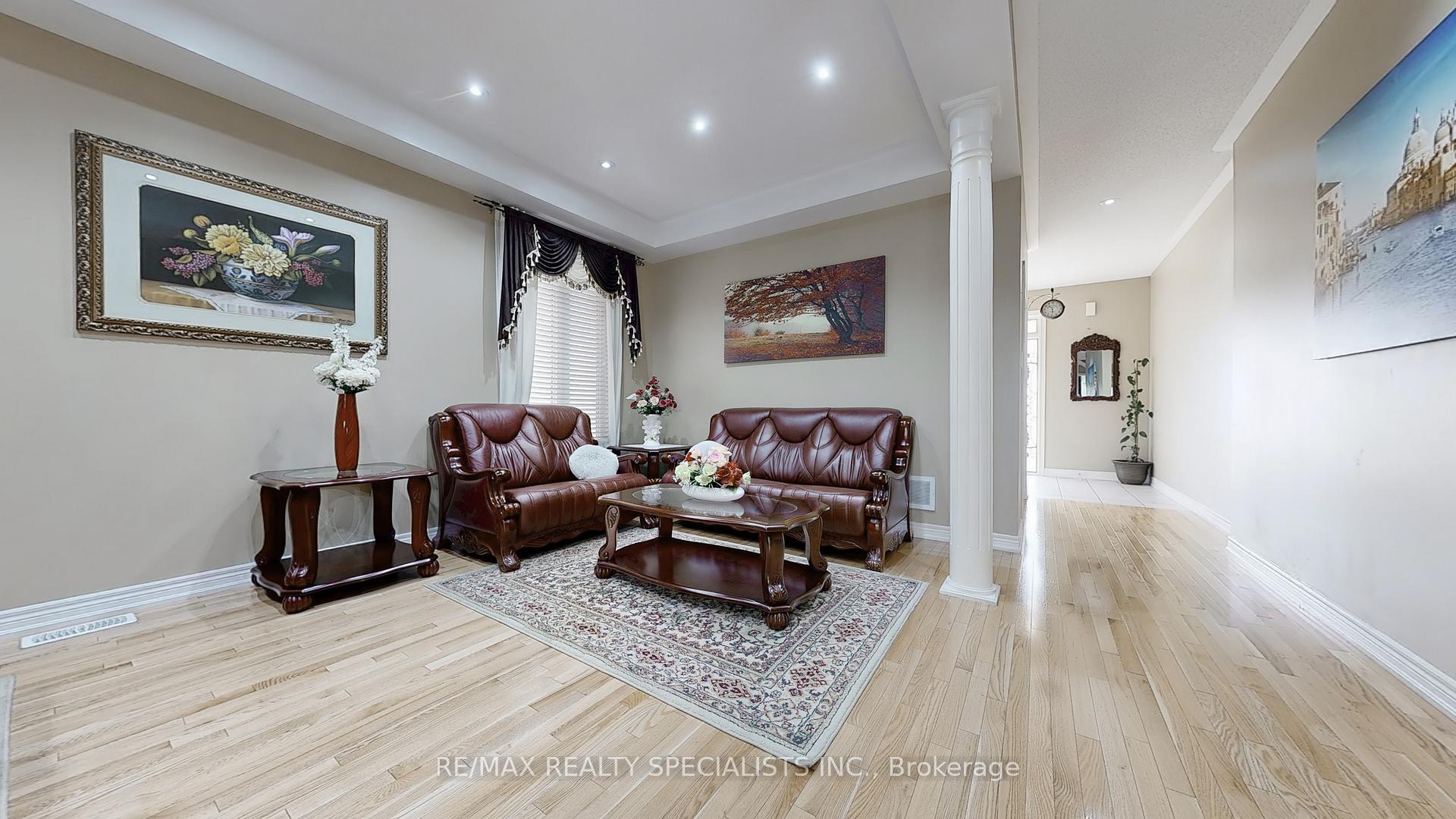 Photo 29 of 53 Heatherglen Drive, Brampton, Credit Valley — HOMEH