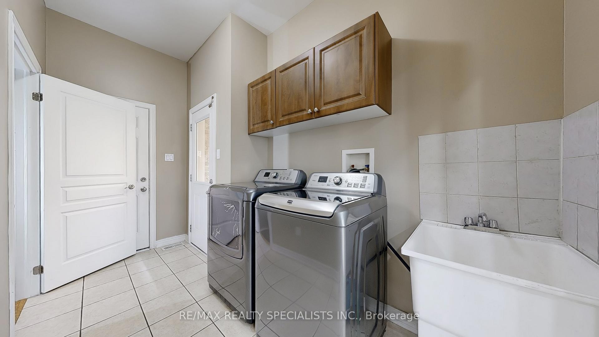 Photo 10 of 53 Heatherglen Drive, Brampton, Credit Valley — HOMEH