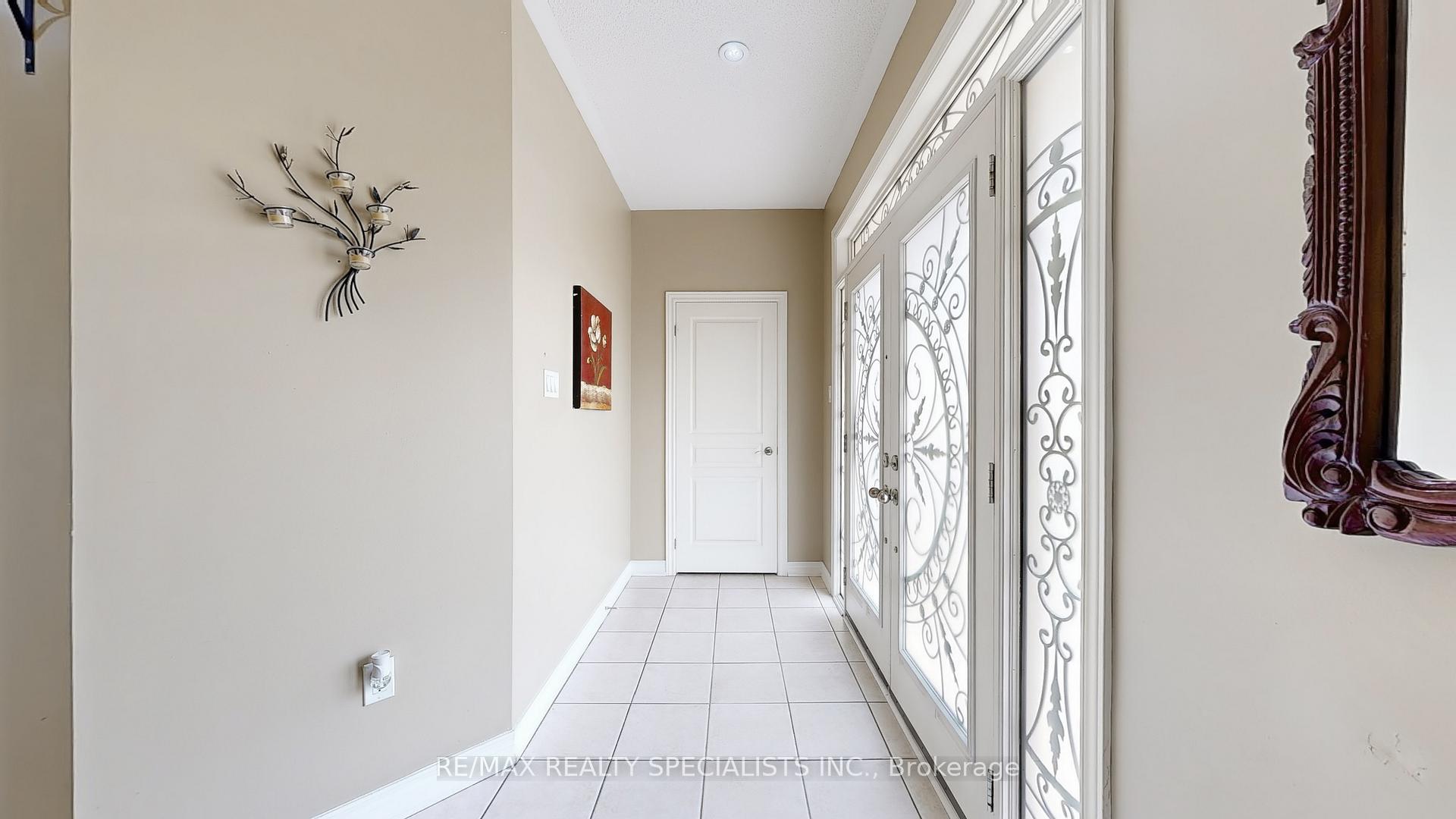 Photo 36 of 53 Heatherglen Drive, Brampton, Credit Valley — HOMEH