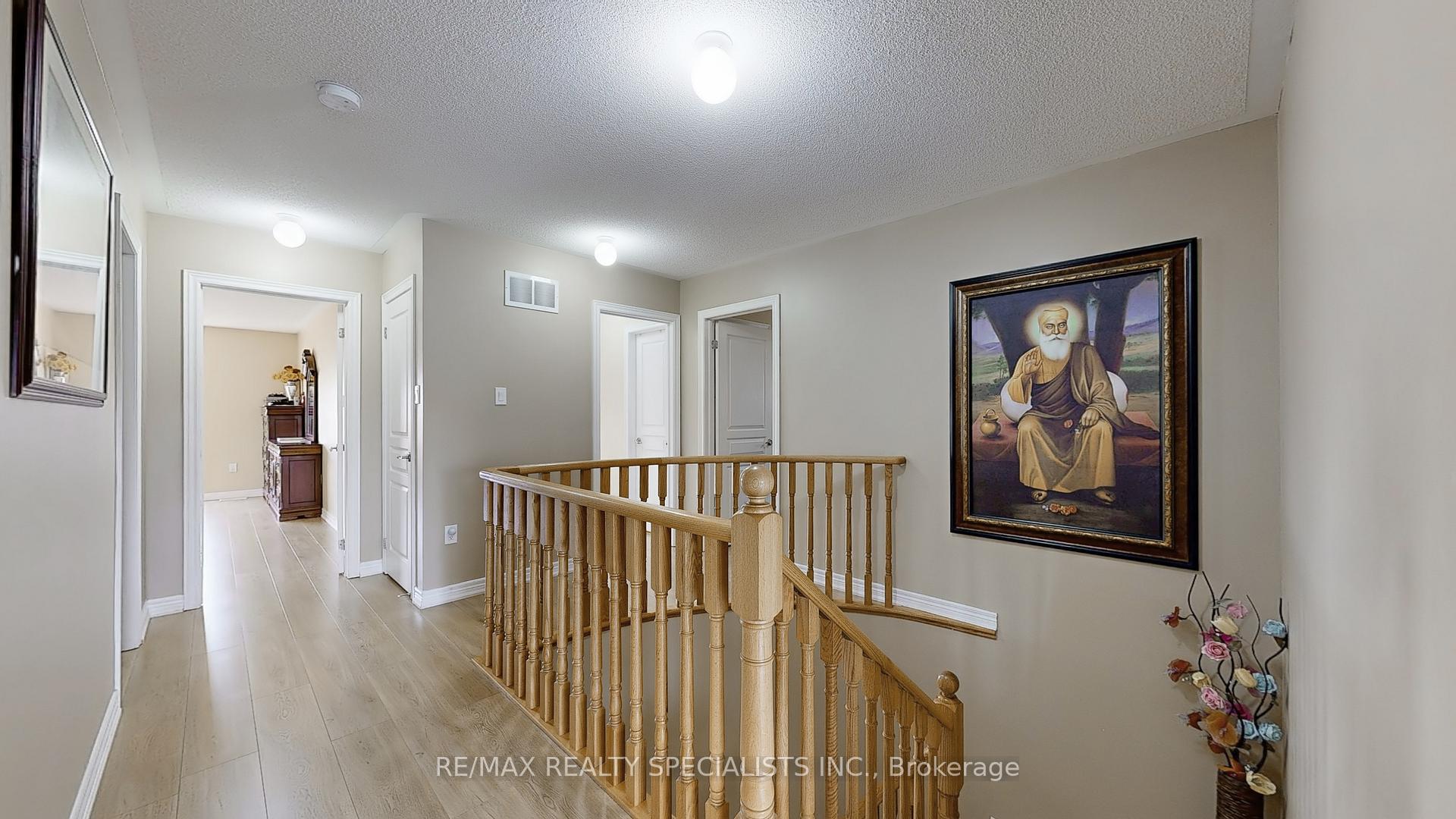 Photo 24 of 53 Heatherglen Drive, Brampton, Credit Valley — HOMEH