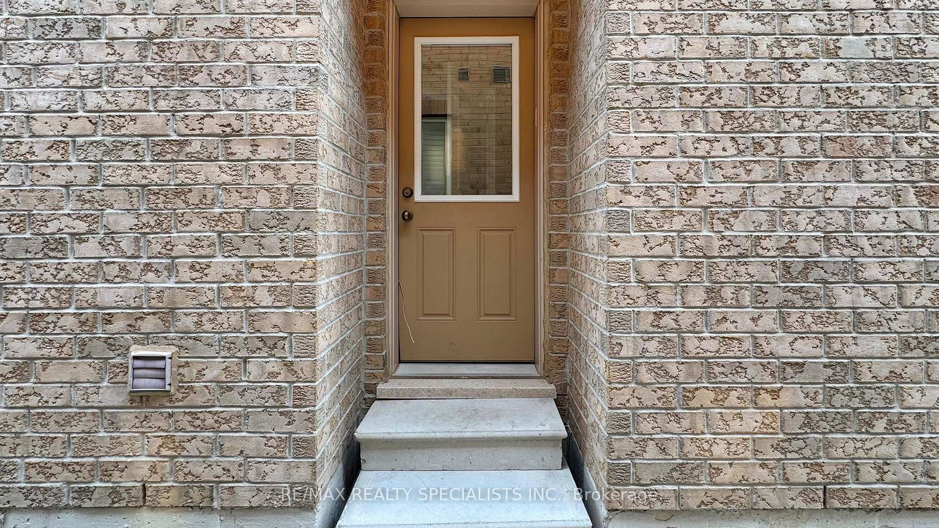 Photo 38 of 53 Heatherglen Drive, Brampton, Credit Valley — HOMEH