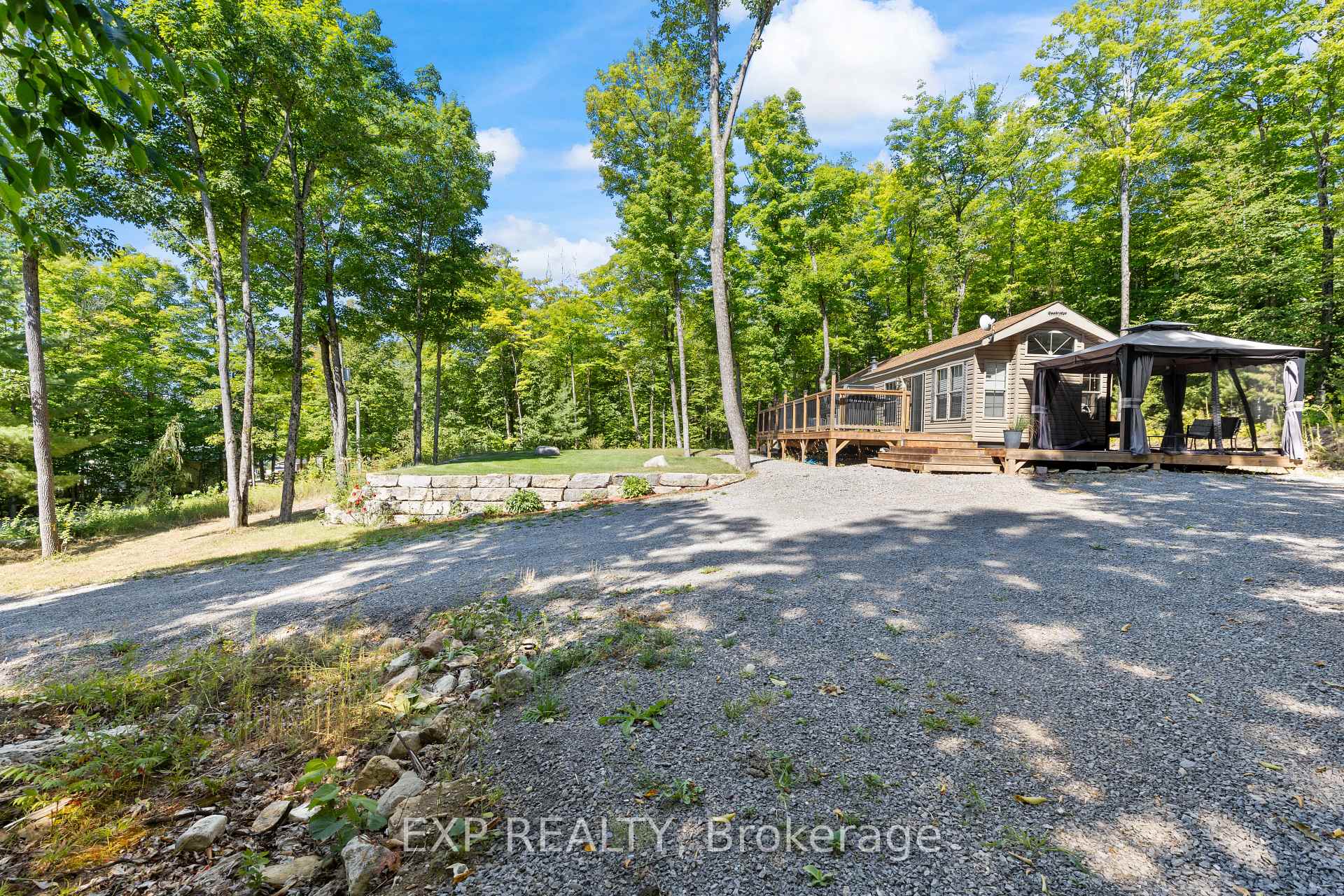 Photo 2 of 196 Maple Grove Lane, North Algona Wilberforce, North Algona/Wilberforce Twp — HOMEH