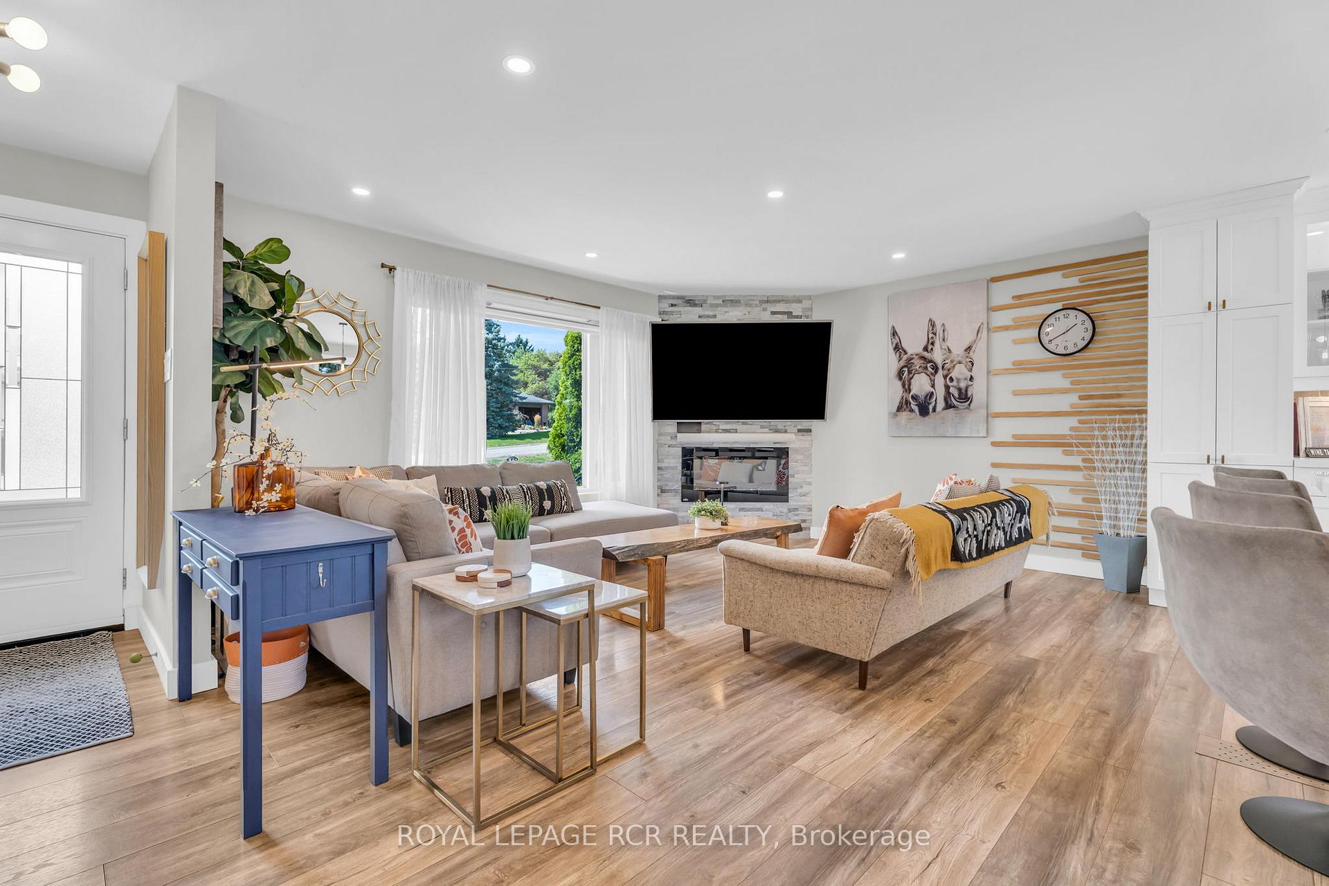 Photo 13 of 9 Ianson Drive, Scugog, Rural Scugog — HOMEH