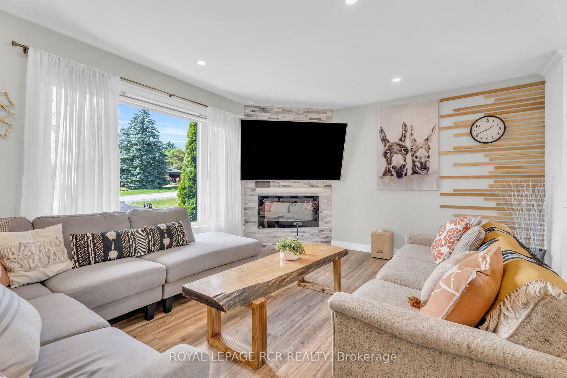 Photo 10 of 9 Ianson Drive, Scugog, Rural Scugog — HOMEH