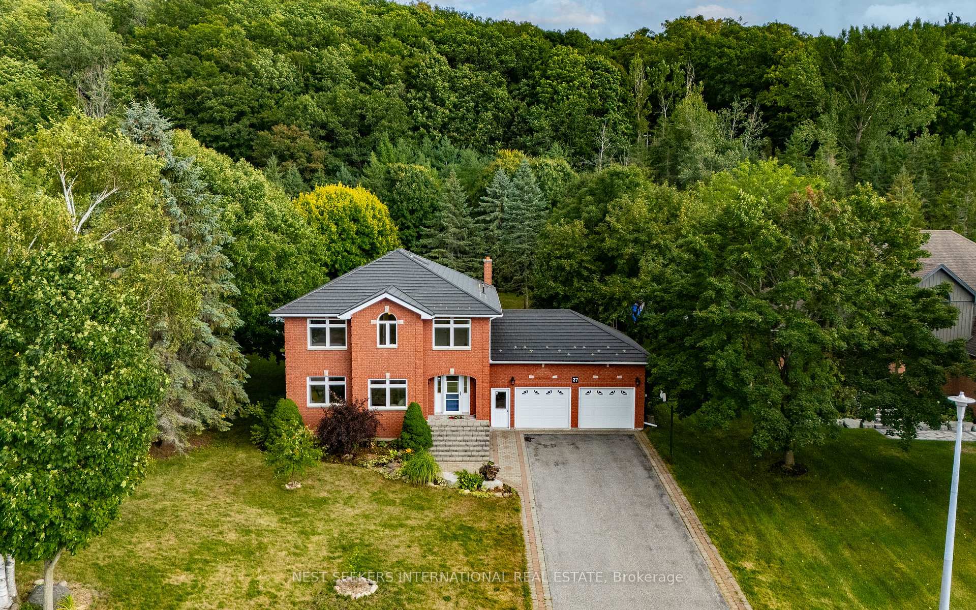 Front of 27 Eder Trail