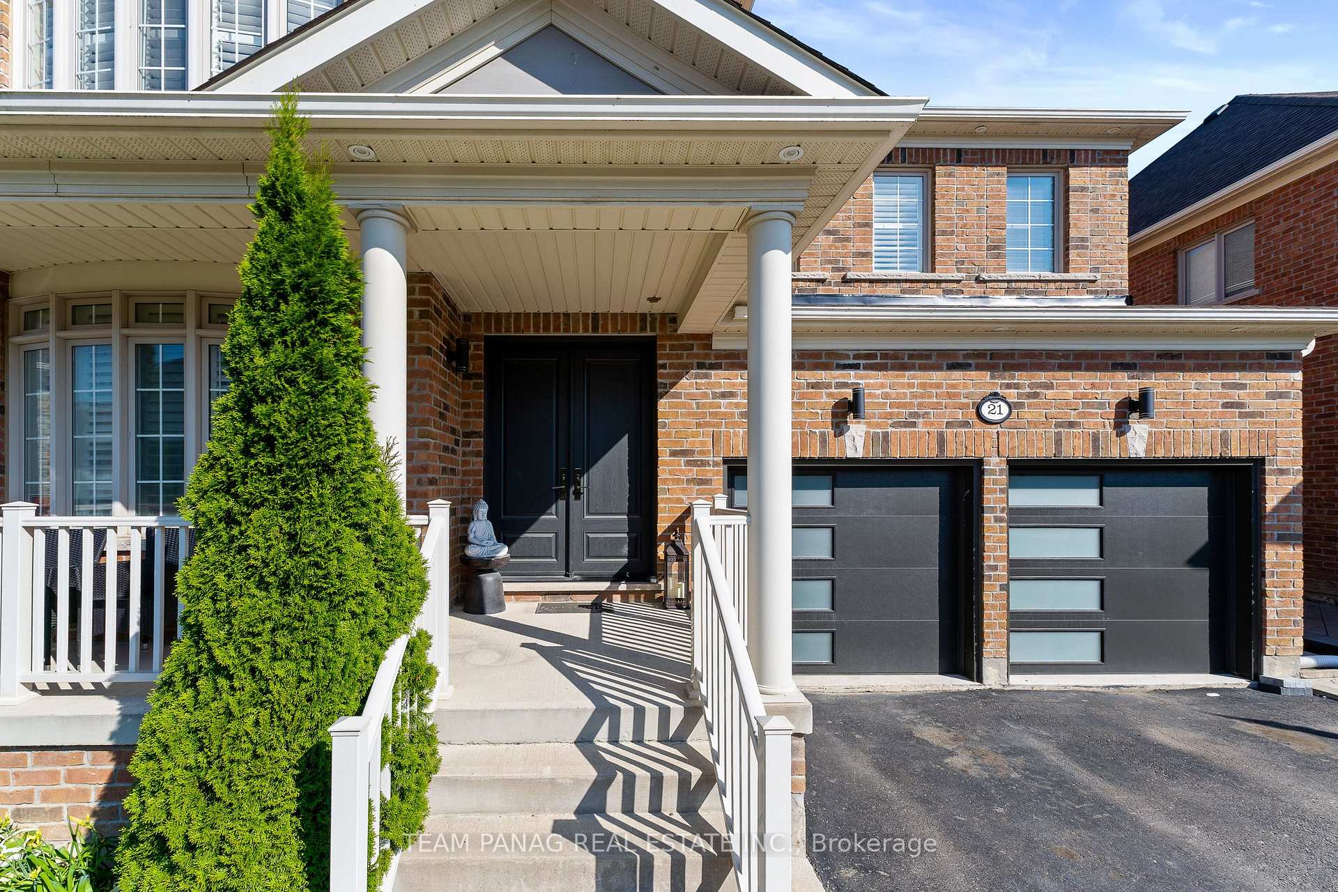 Photo 24 of 21 Lauderhill Road, Brampton, Vales of Castlemore North — HOMEH