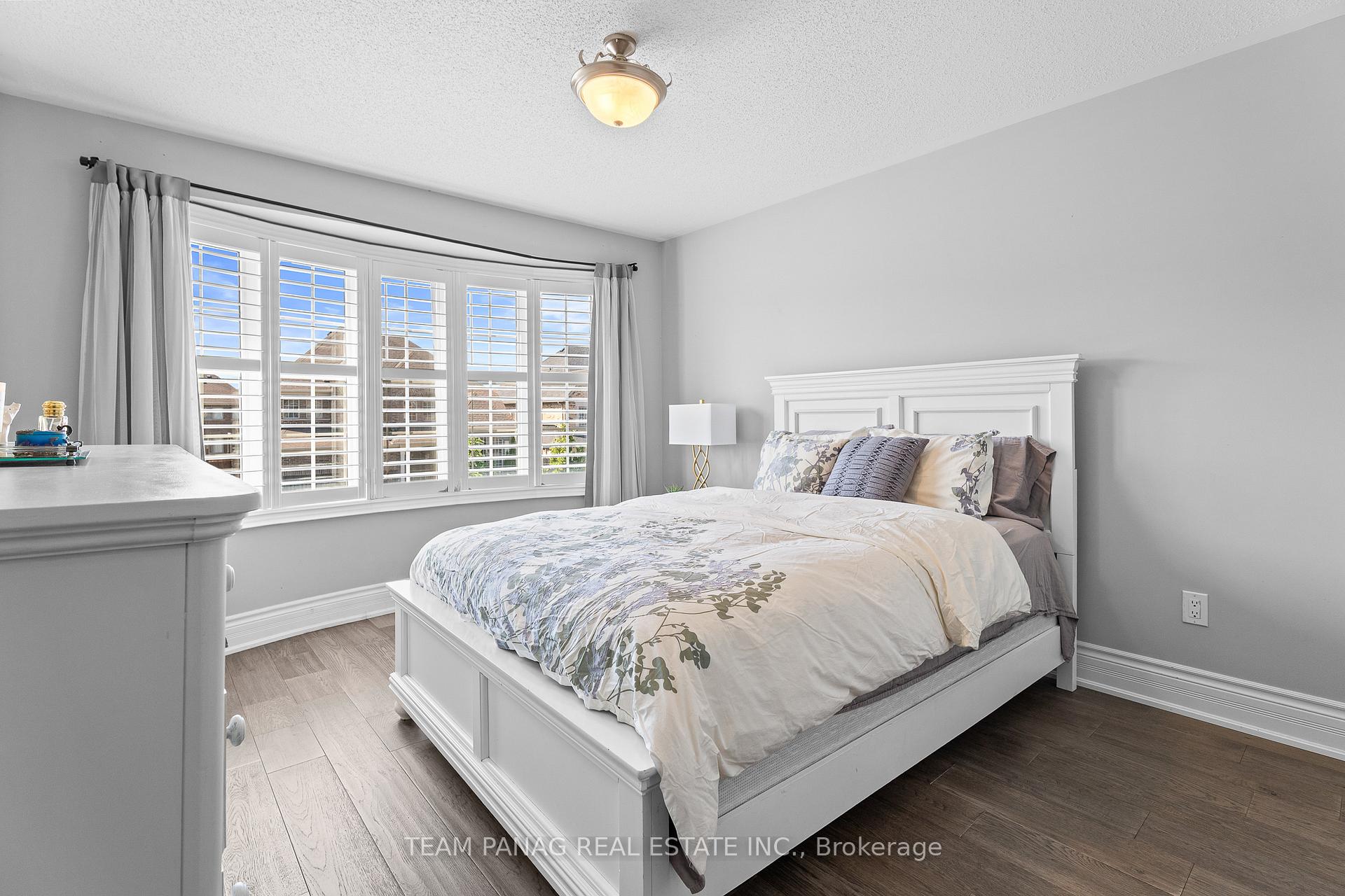 Photo 41 of 21 Lauderhill Road, Brampton, Vales of Castlemore North — HOMEH