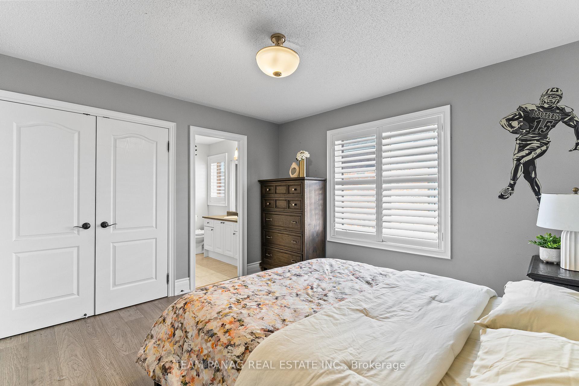 Photo 20 of 21 Lauderhill Road, Brampton, Vales of Castlemore North — HOMEH