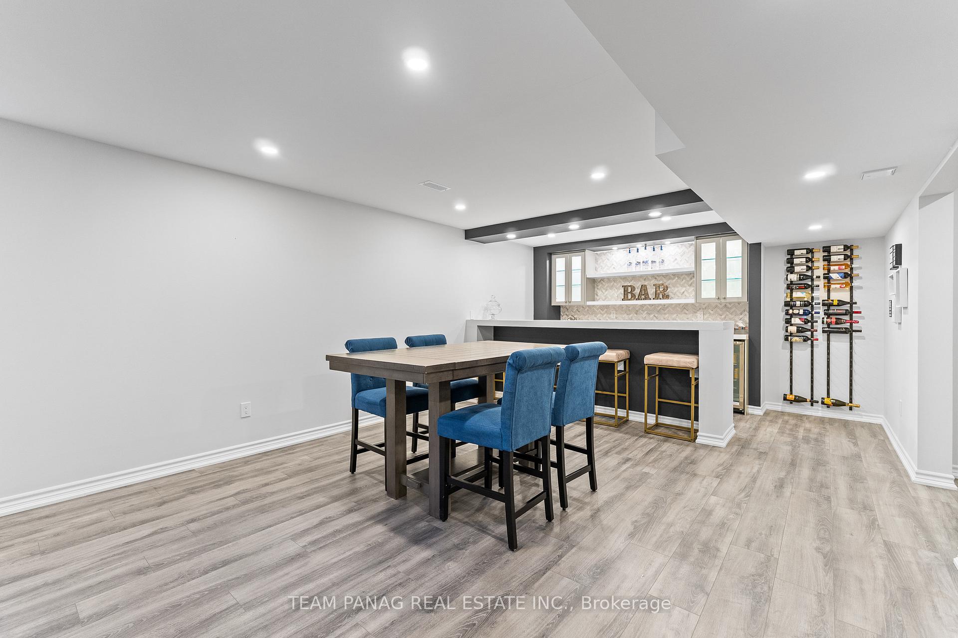 Photo 26 of 21 Lauderhill Road, Brampton, Vales of Castlemore North — HOMEH