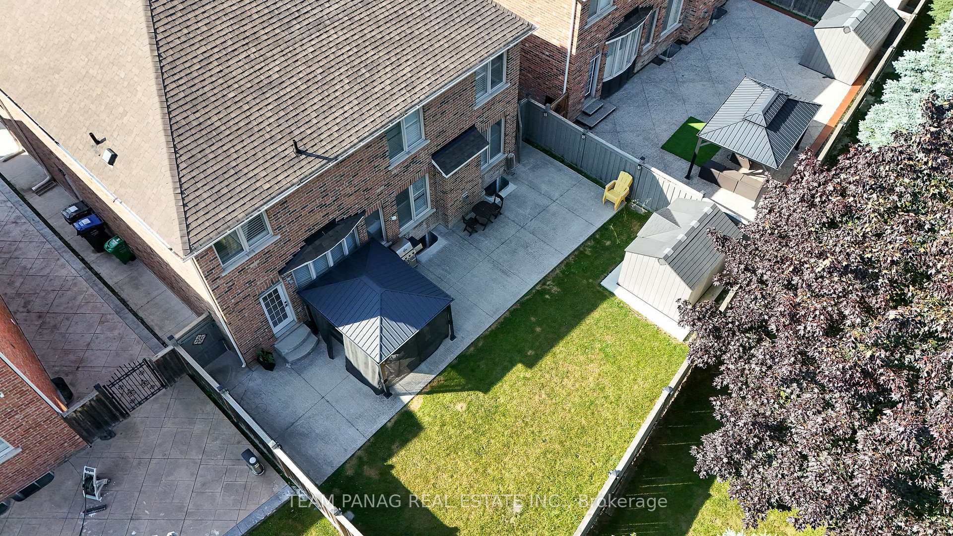 Photo 35 of 21 Lauderhill Road, Brampton, Vales of Castlemore North — HOMEH