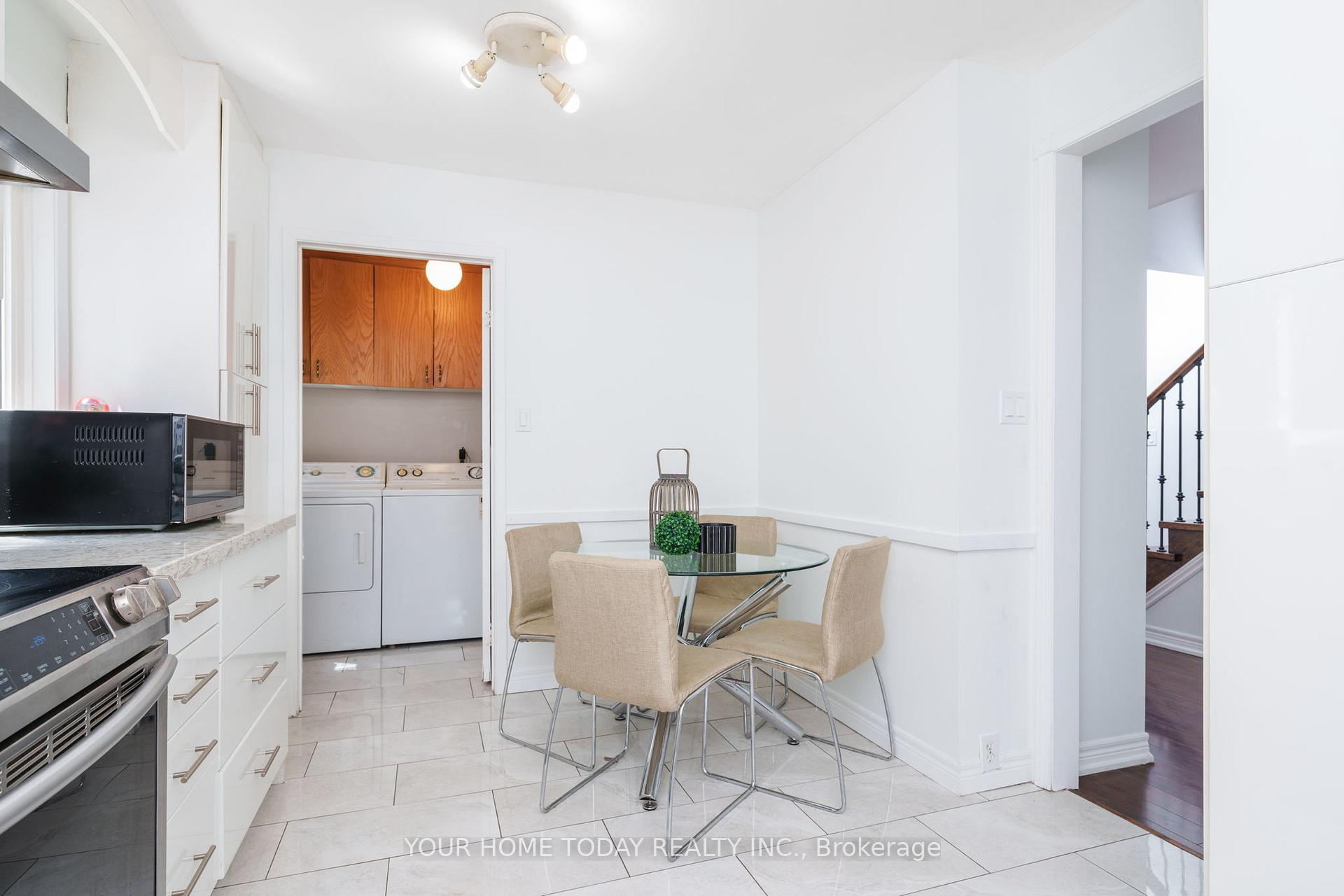 Photo 6 of 18 Alabaster Drive, Brampton, Brampton North — HOMEH