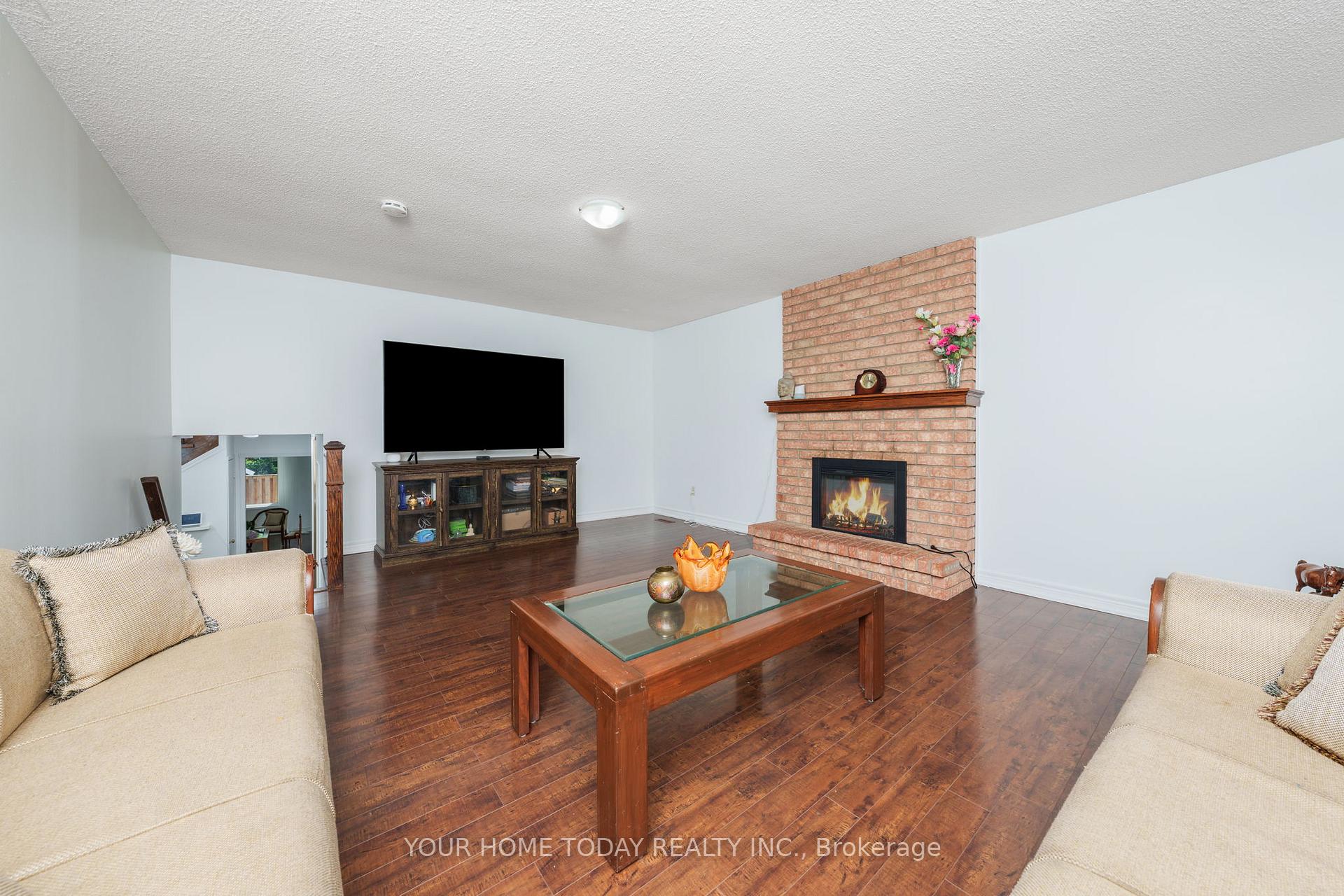Photo 26 of 18 Alabaster Drive, Brampton, Brampton North — HOMEH
