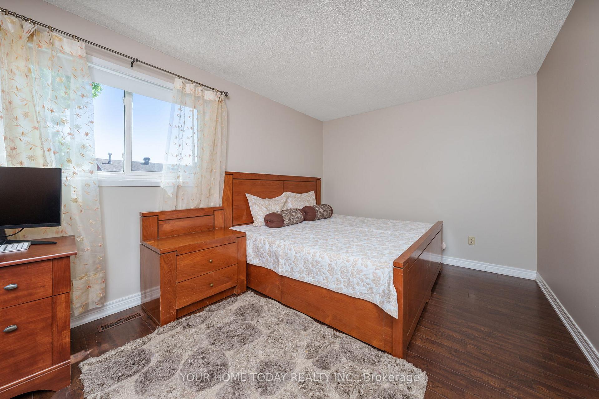 Photo 27 of 18 Alabaster Drive, Brampton, Brampton North — HOMEH
