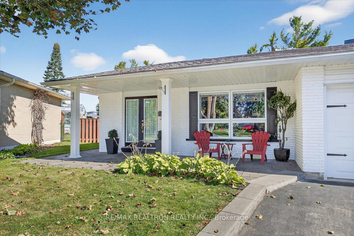 Photo 2 of 48 Roslyn Road, Barrie, Wellington — HOMEH