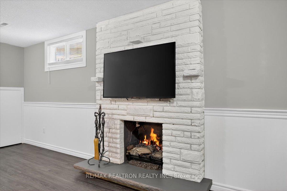 Photo 23 of 48 Roslyn Road, Barrie, Wellington — HOMEH