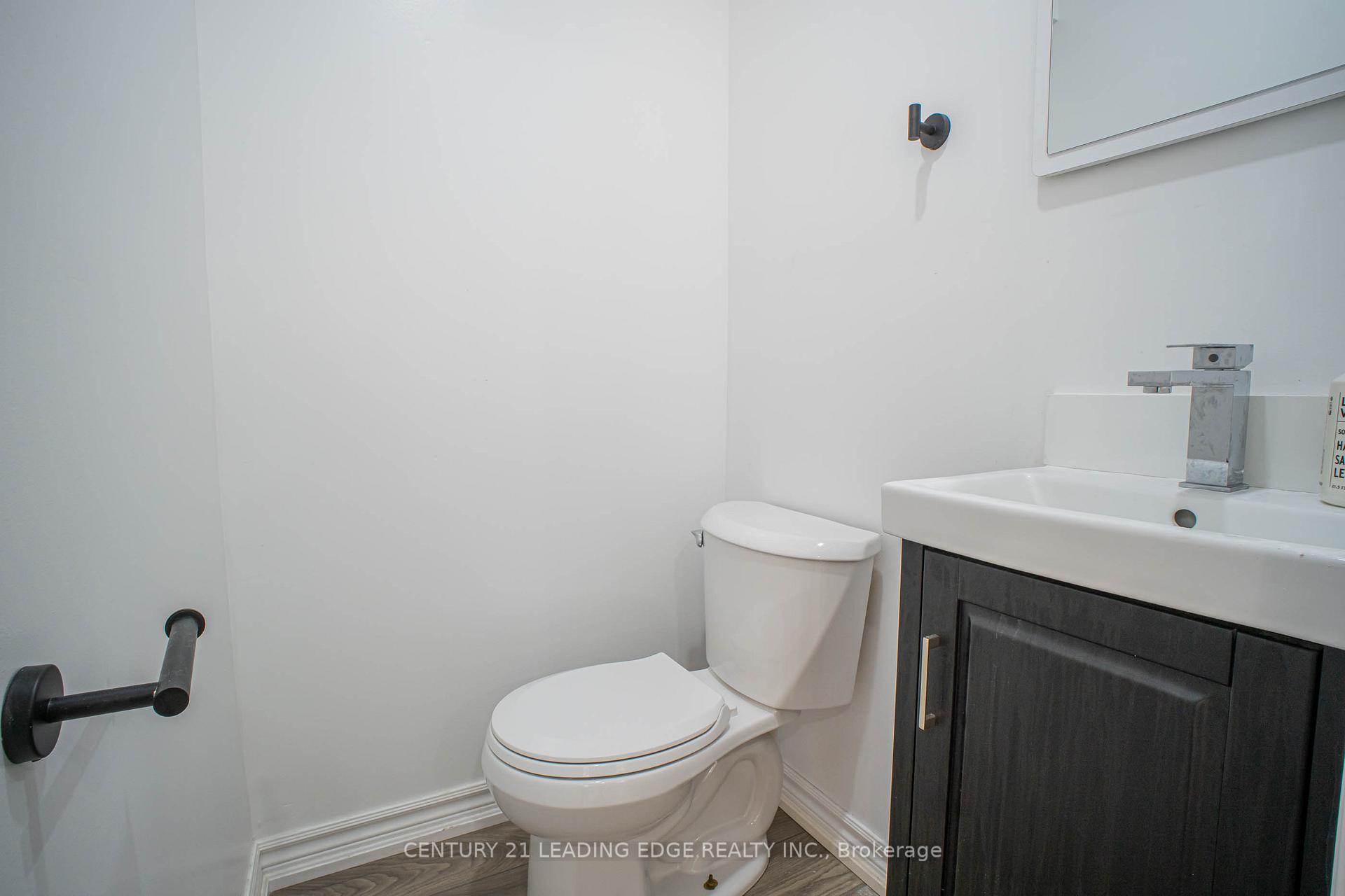 Photo 6 of 77 Elford Crescent, Hamilton, Vincent — HOMEH