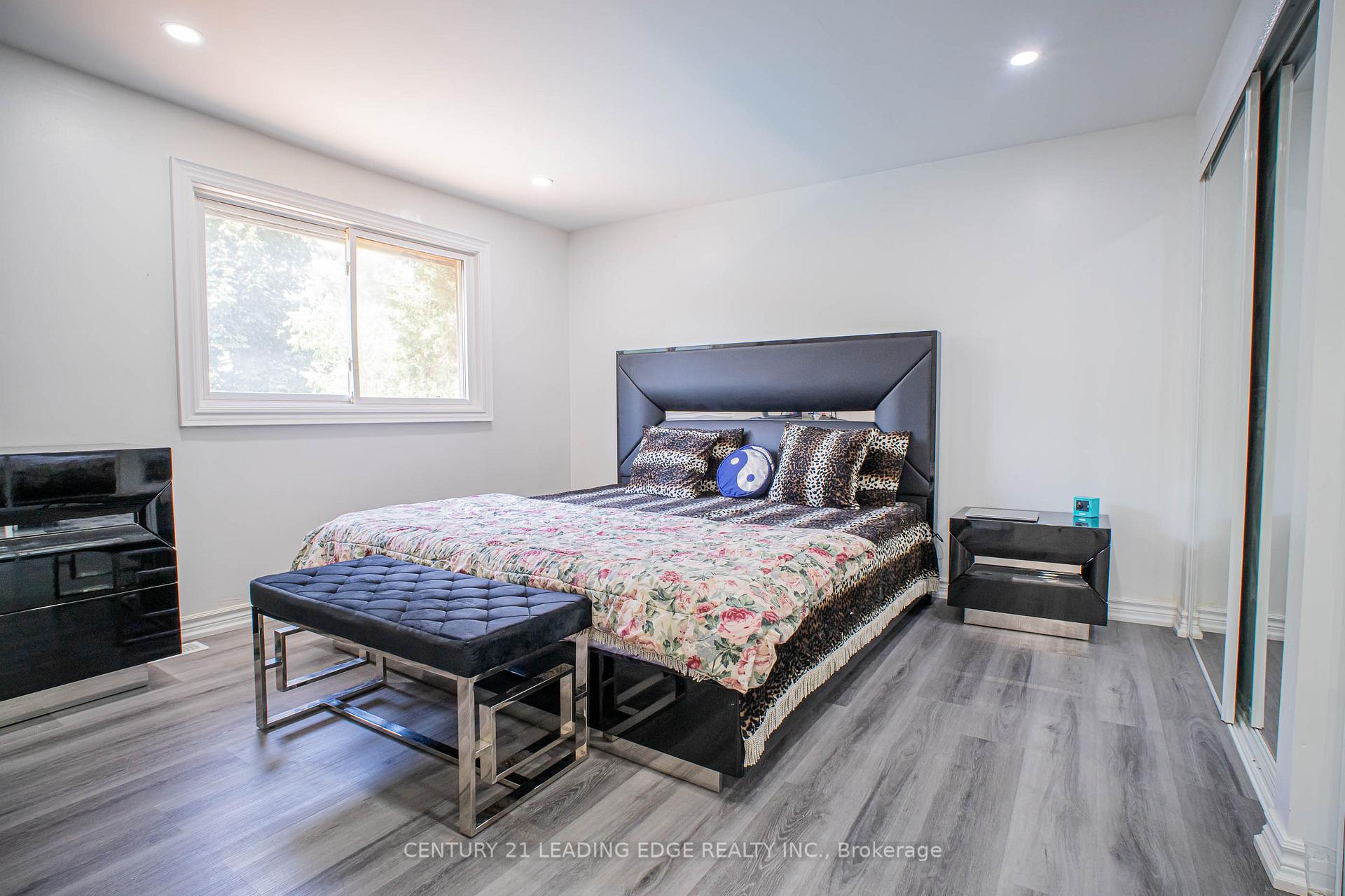 Photo 30 of 77 Elford Crescent, Hamilton, Vincent — HOMEH