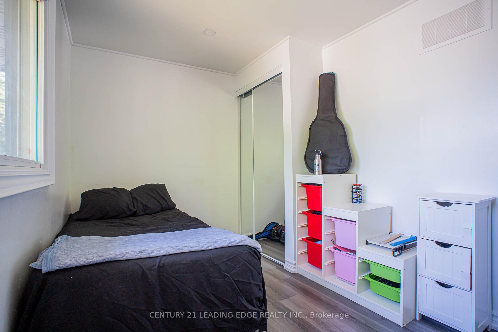 Photo 9 of 77 Elford Crescent, Hamilton, Vincent — HOMEH
