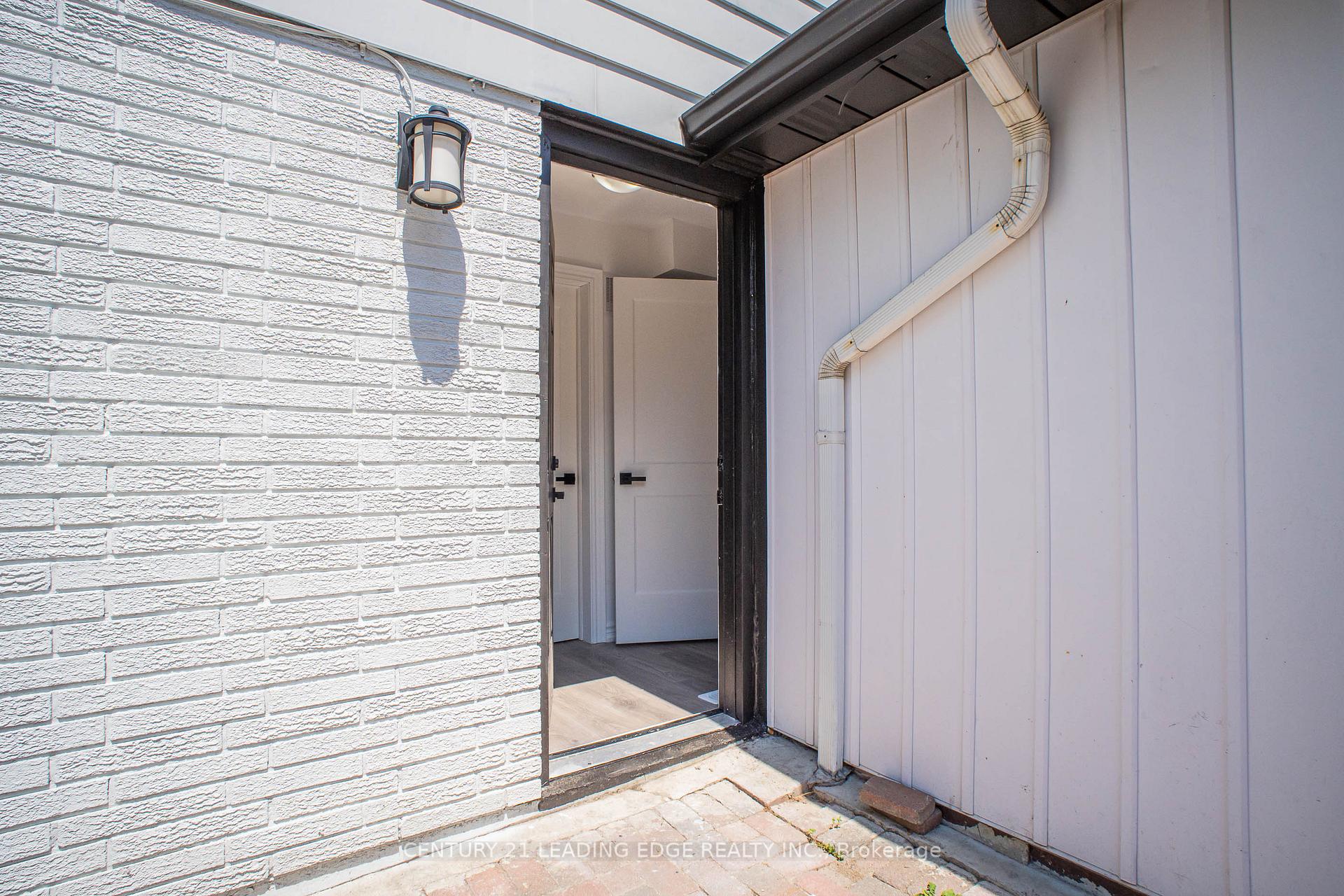 Photo 25 of 77 Elford Crescent, Hamilton, Vincent — HOMEH
